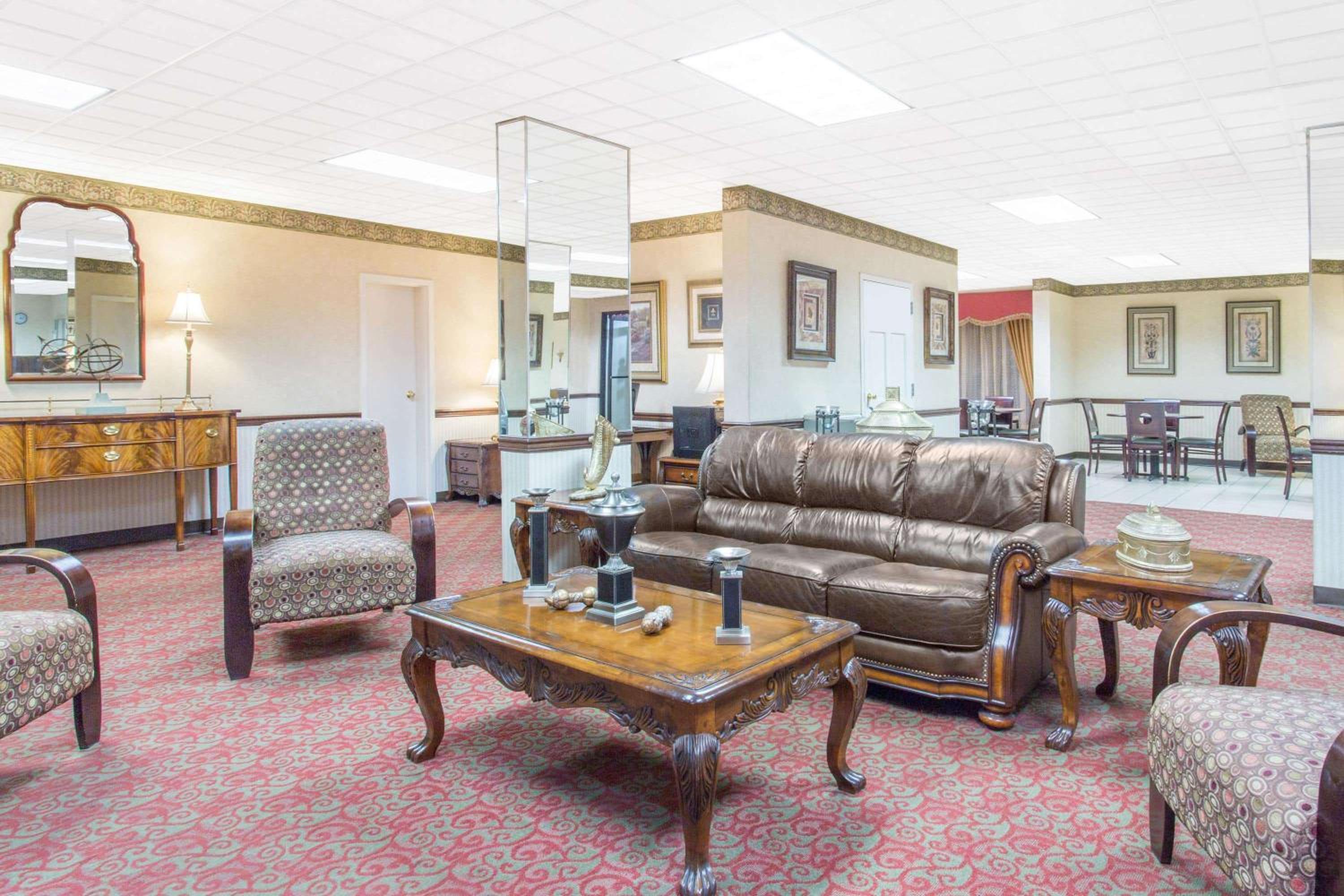 Days Inn by Wyndham Princeton view 2