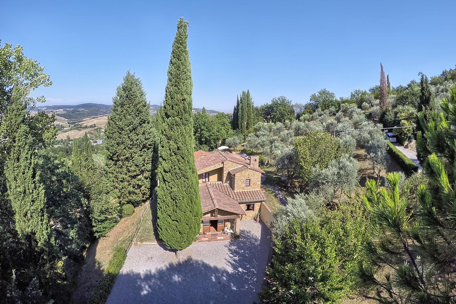 Villa Rivoltino di Sopra Volterra view 4