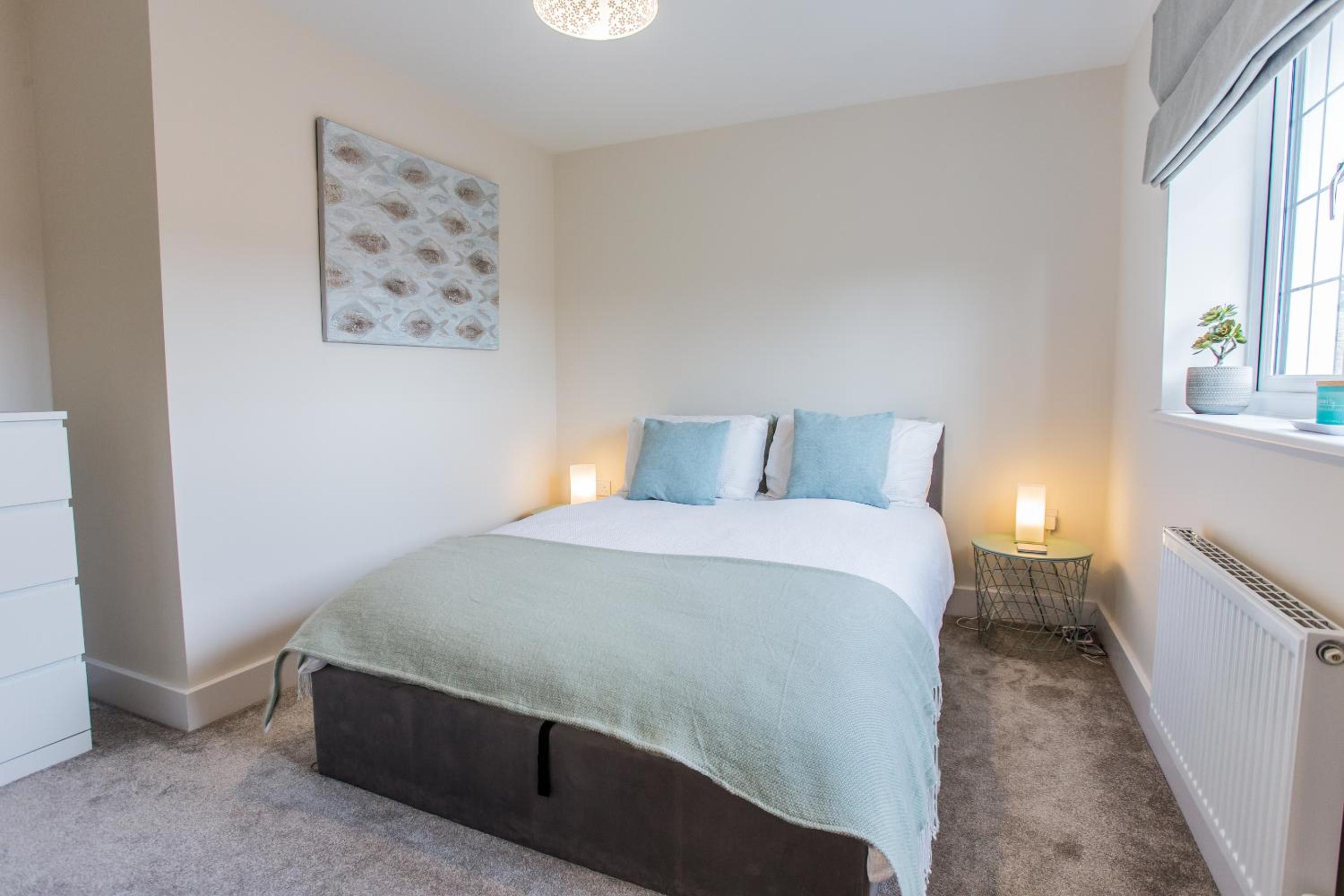 Pine Trees - 4 bed home in The Witterings view 3