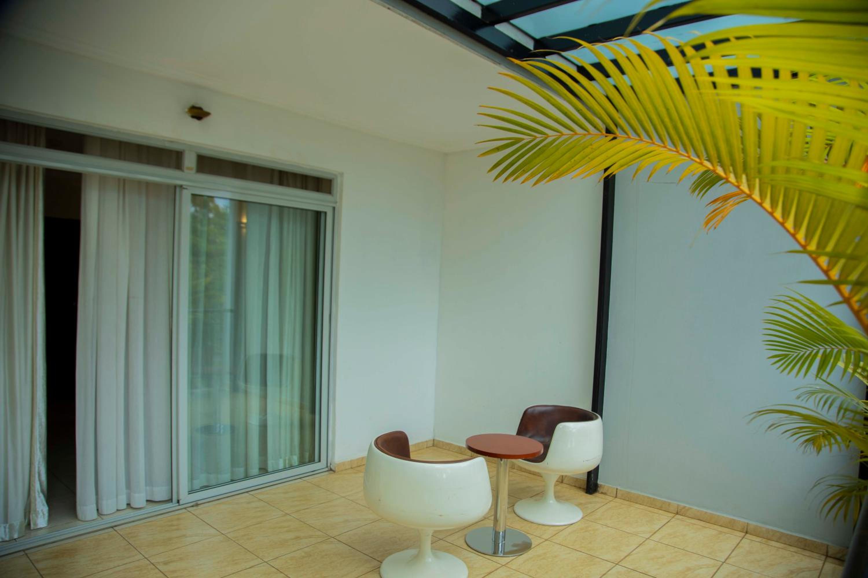 Nobilis Hotel and Apartments