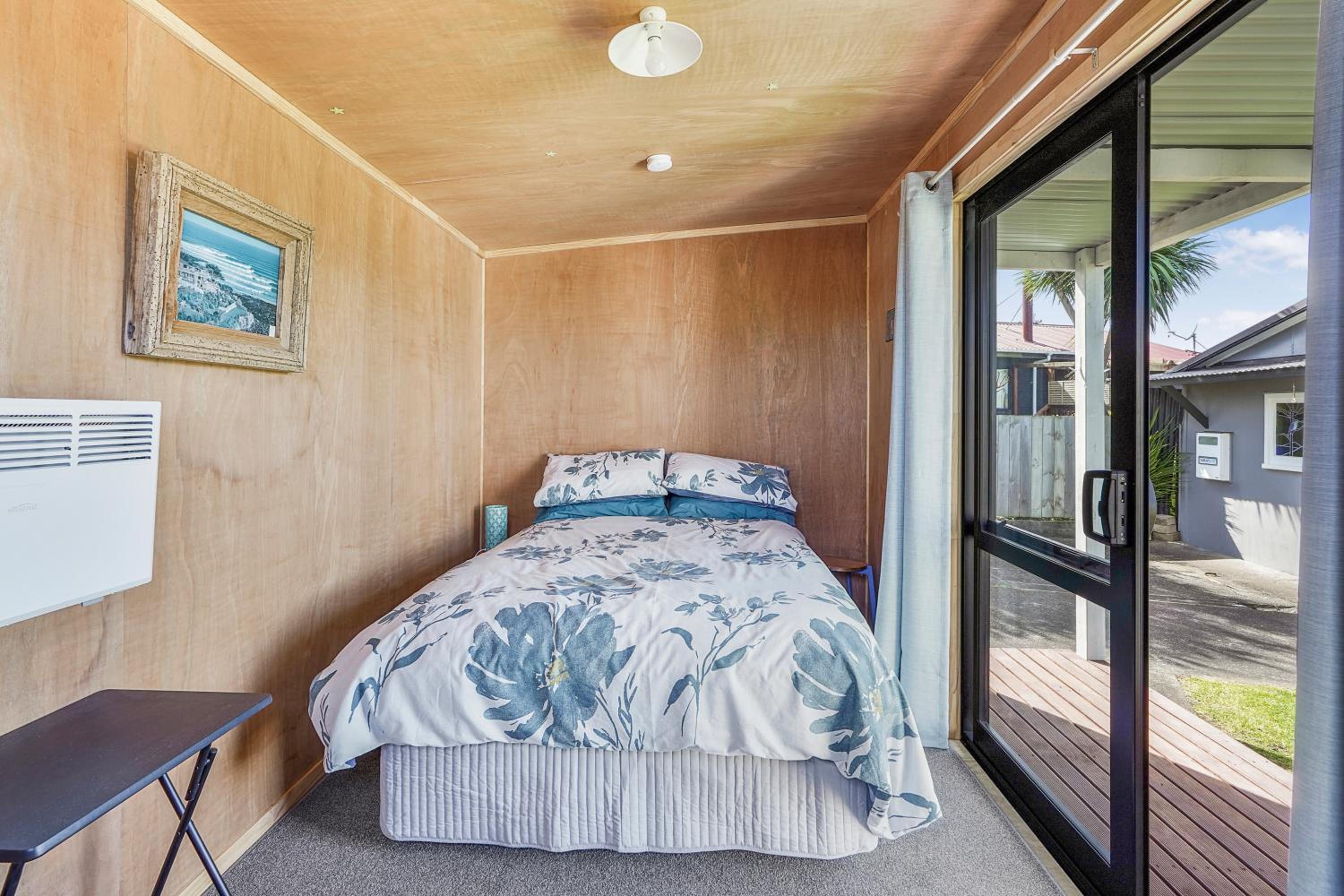 The Shed - Raglan Holiday Home view 4