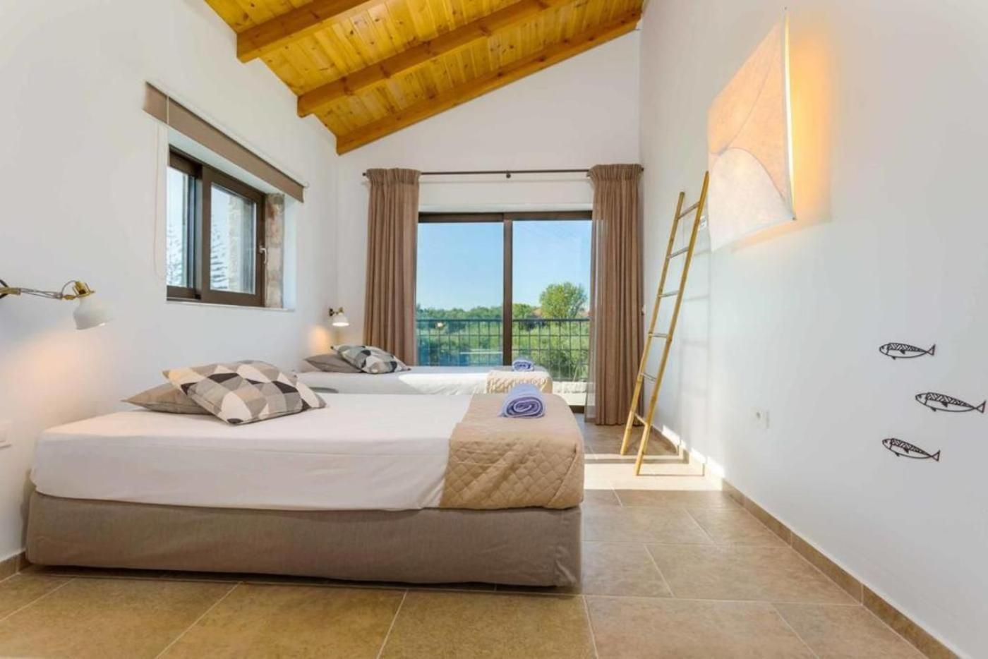 Splendid Zakynthos Villa - 3 Bedrooms - Villa Petlivia - En-suite Bathrooms - Walking Distance to Beach photo 3