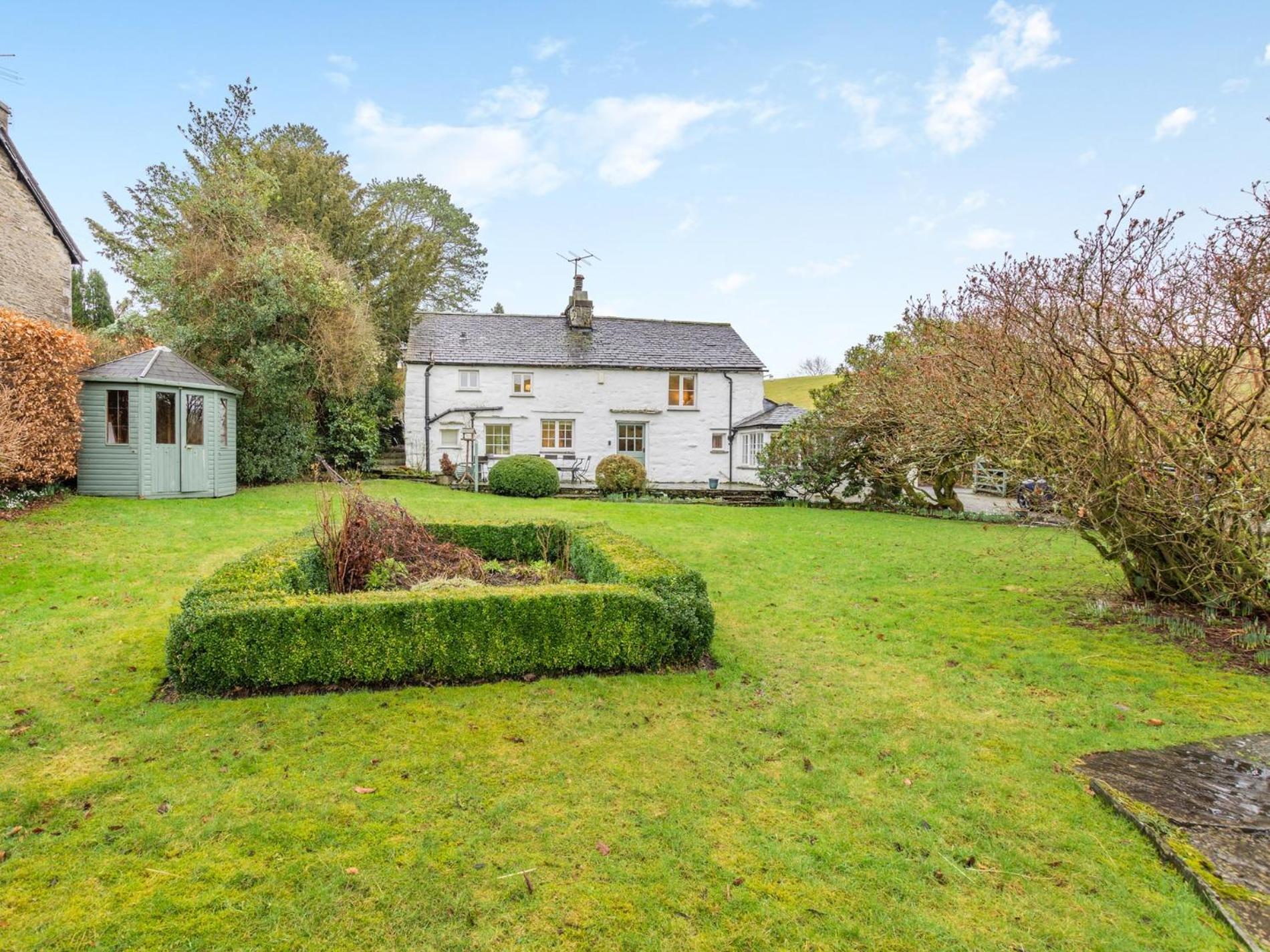 4 Bed in Hawkshead oc-llh02 view 2