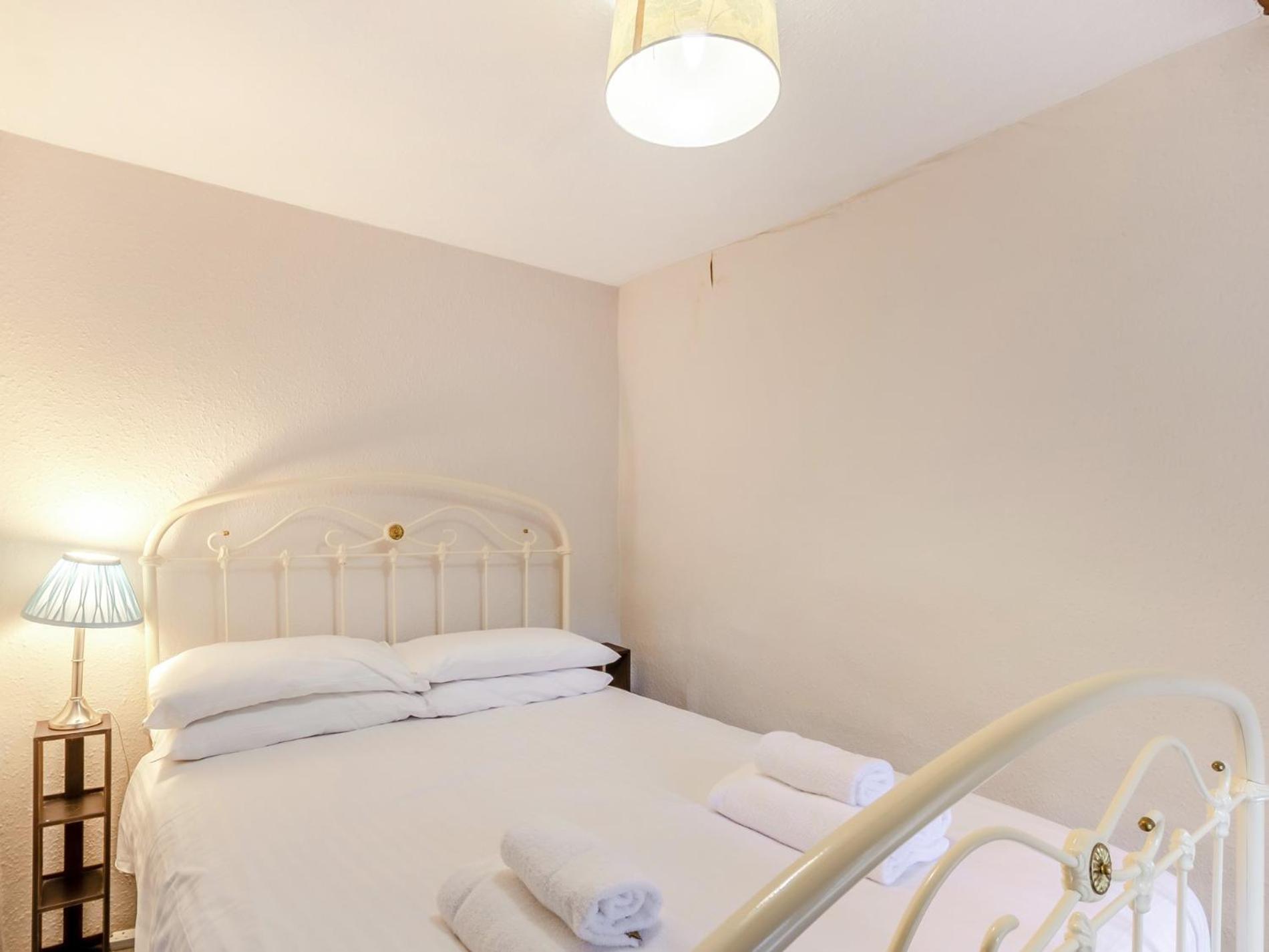 4 Bed in Hawkshead oc-llh02 view 3
