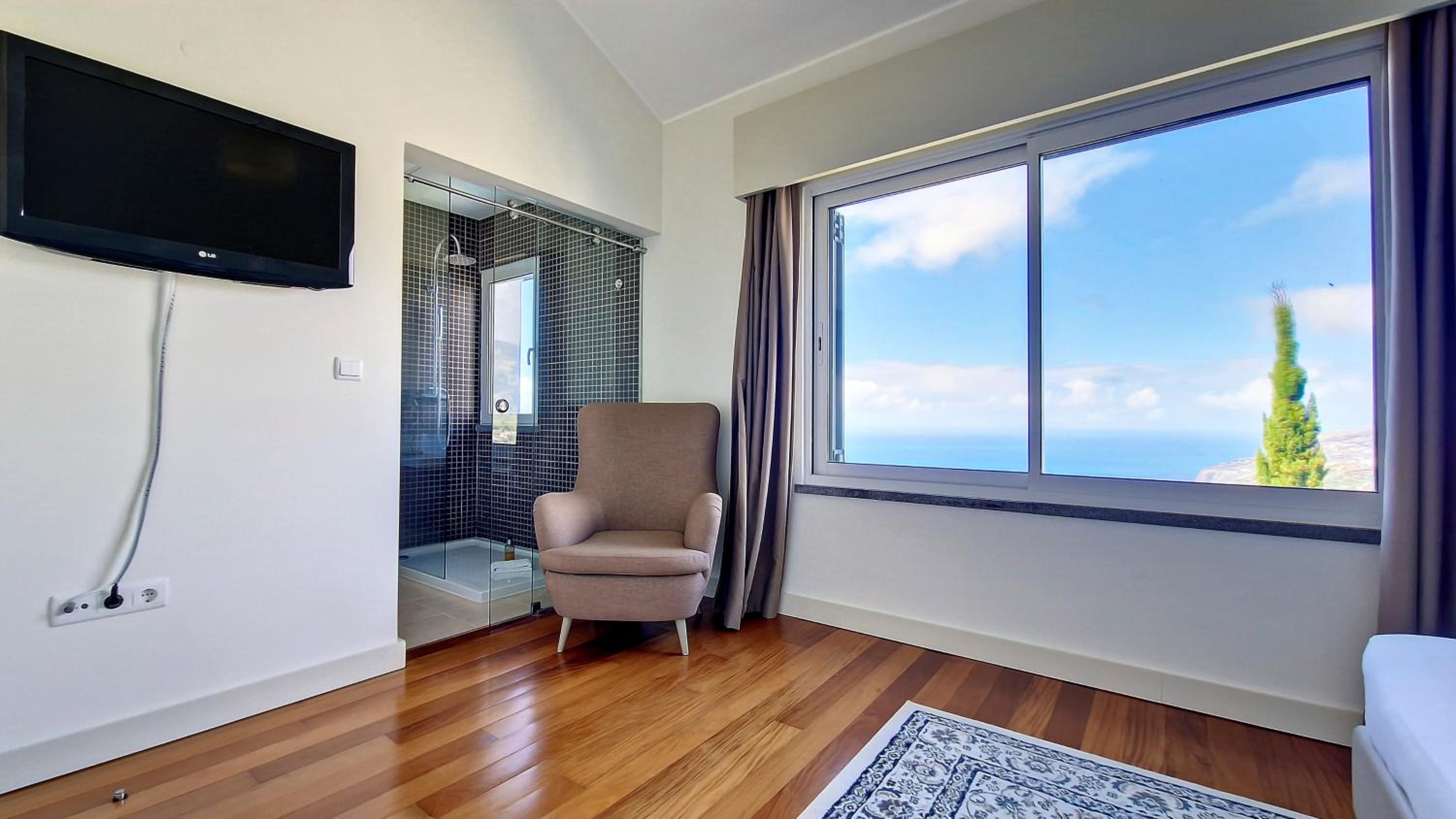 Villa Blue Marlin by LovelyStay view 5