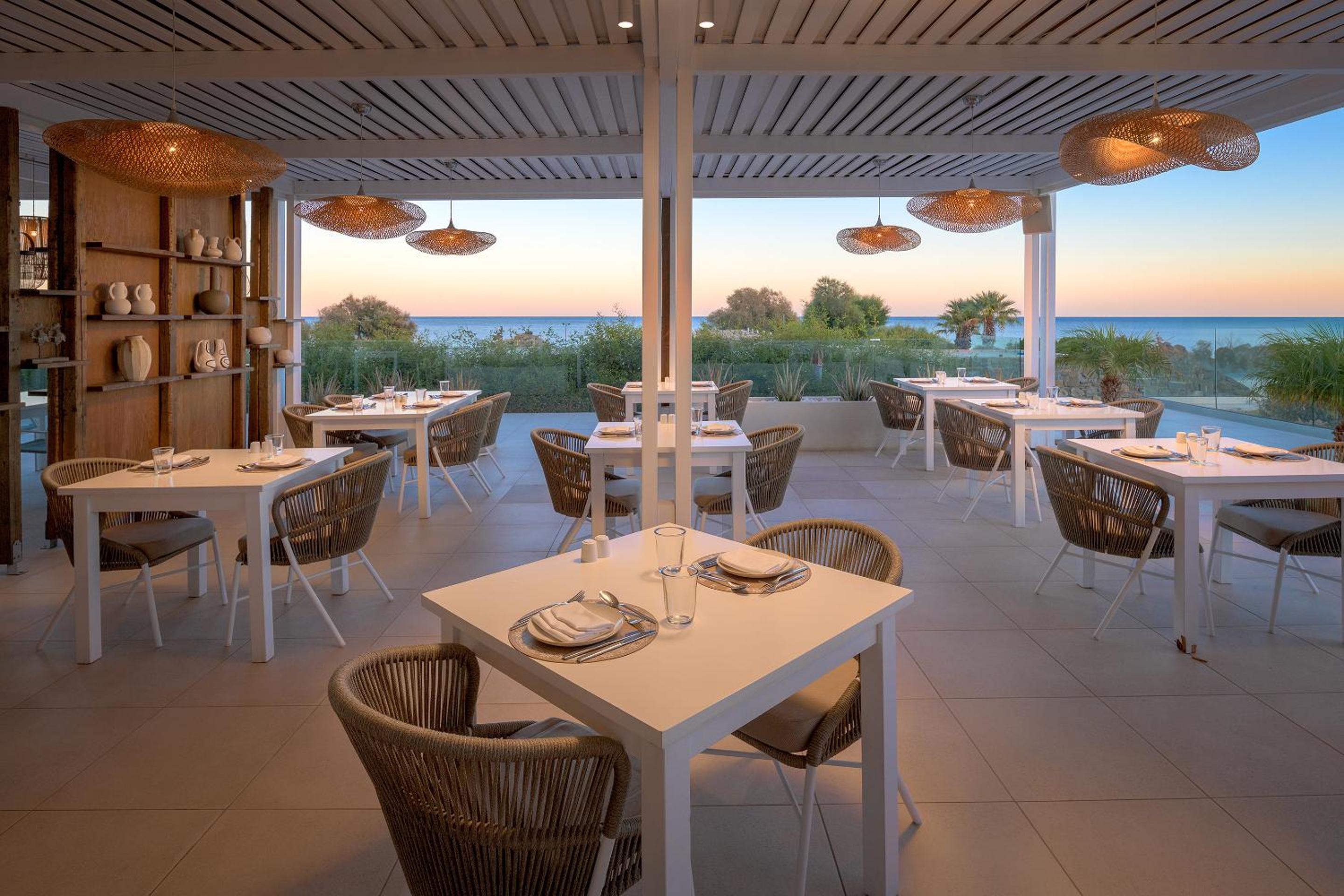 Gennadi Grand Resort 30