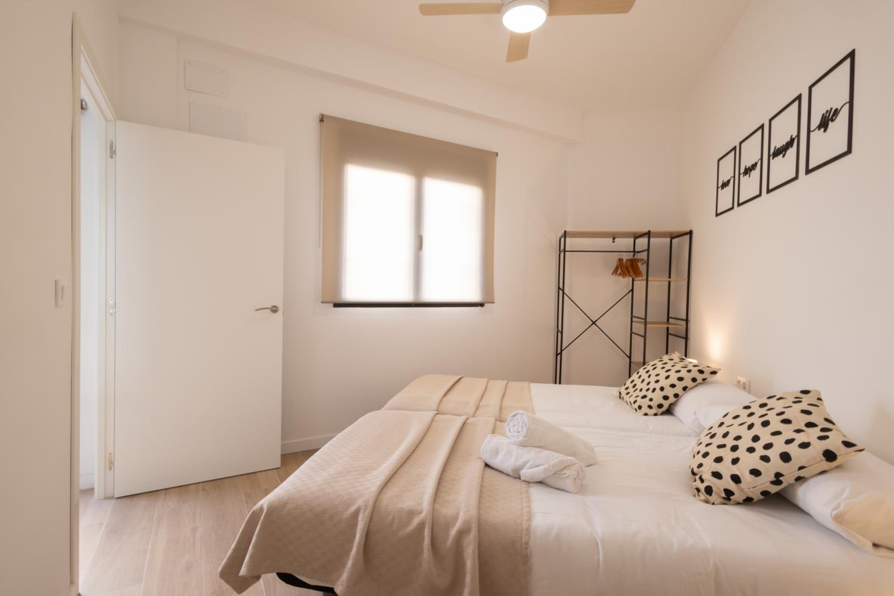 Valencia Vacations - FLORIT FLATS - The Cruz Cubierta Apartments with Terrace - Property Image 33