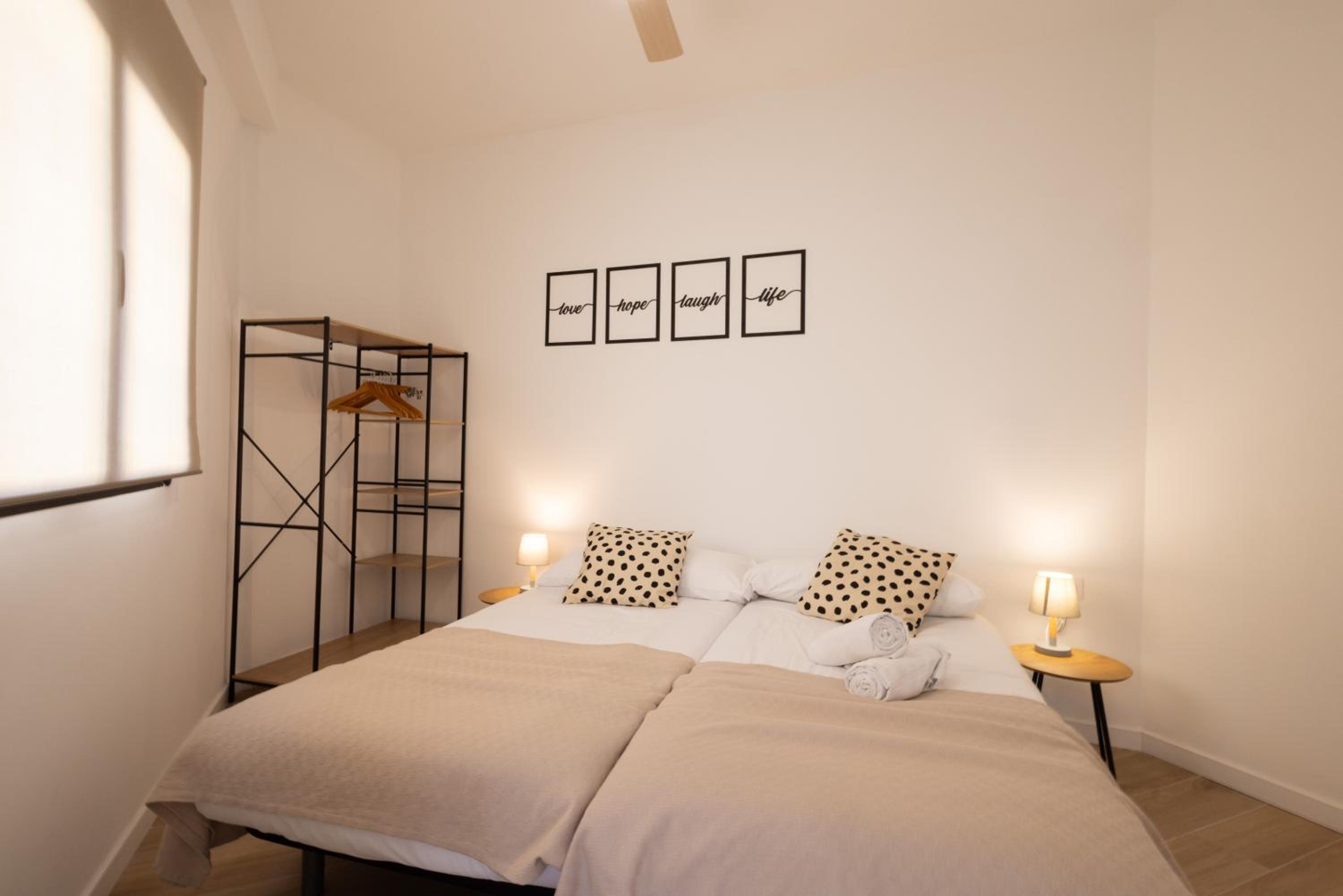 Valencia Vacations - FLORIT FLATS - The Cruz Cubierta Apartments with Terrace - Property Image 34