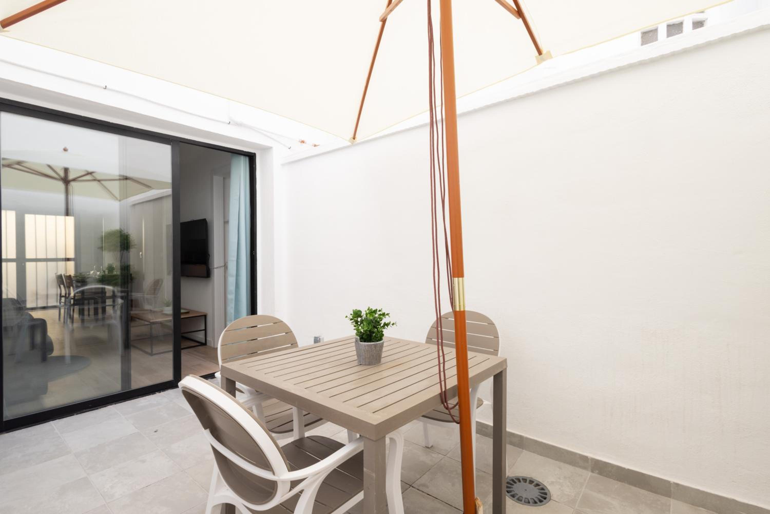 Valencia Vacations - FLORIT FLATS - The Cruz Cubierta Apartments with Terrace - Property Image 41