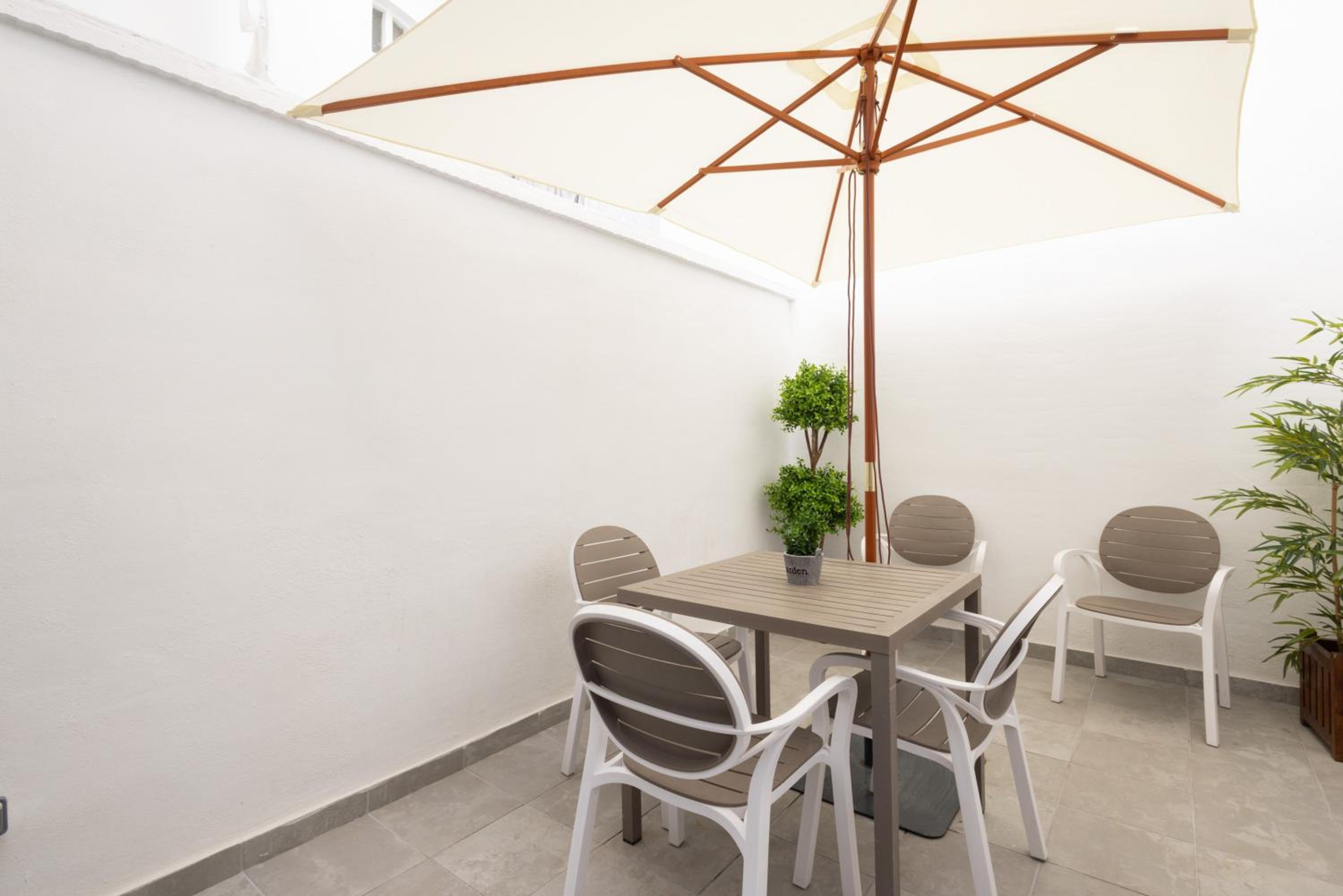 Valencia Vacations - FLORIT FLATS - The Cruz Cubierta Apartments with Terrace - Property Image 42