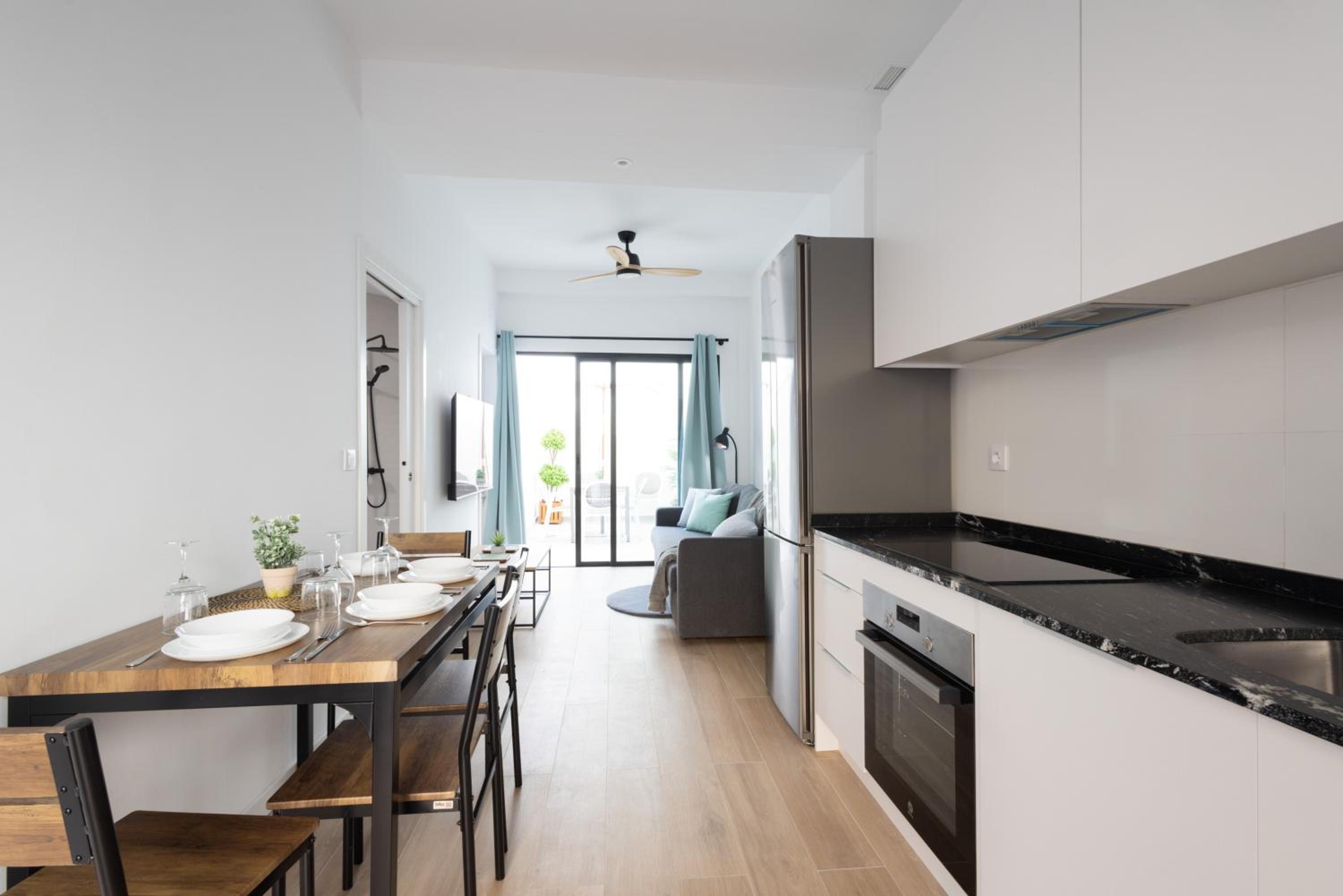 Valencia Vacations - FLORIT FLATS - The Cruz Cubierta Apartments with Terrace - Property Image 4