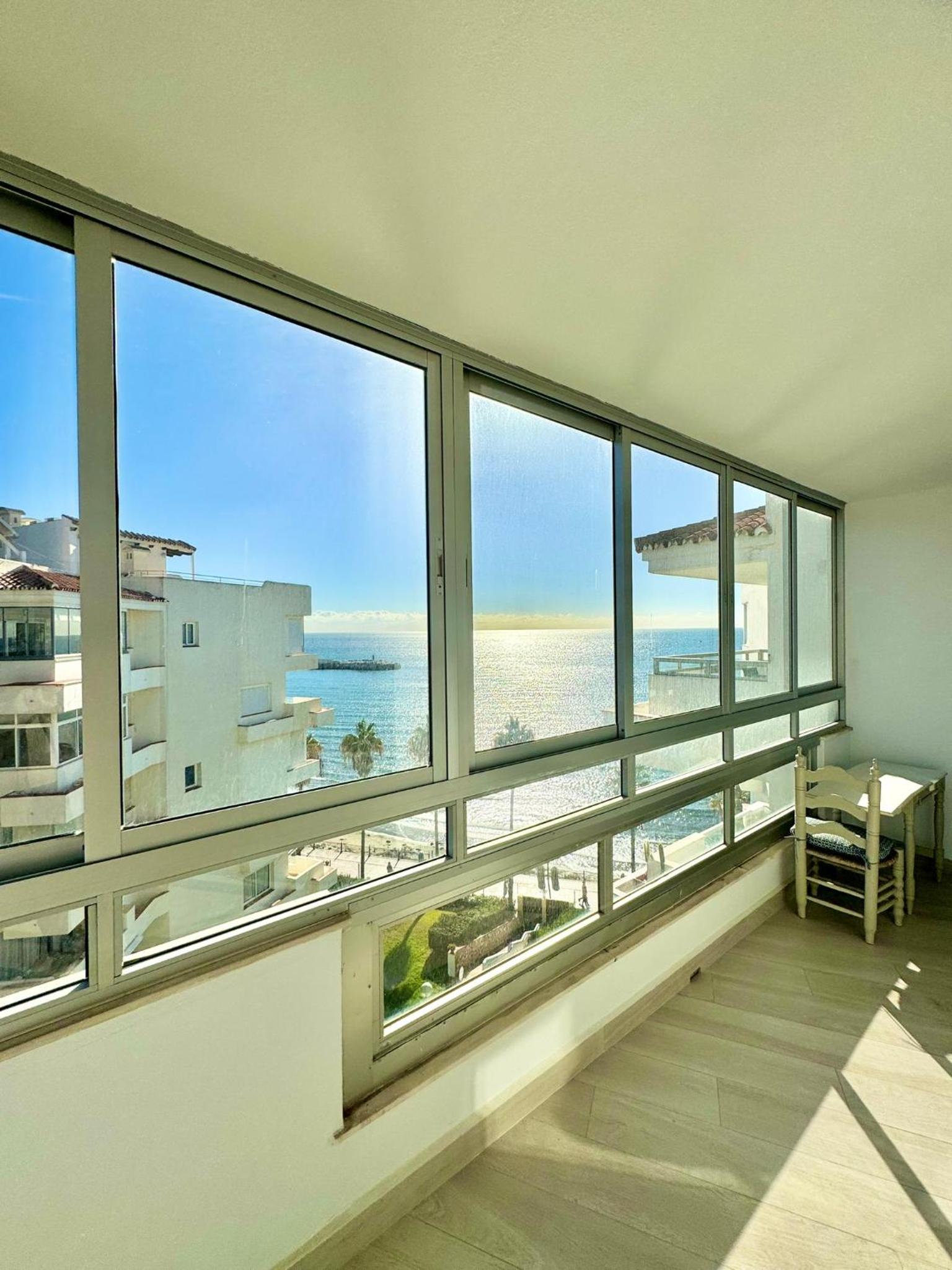 SEA VIEW & BEACH ACCESS - Center - Parking