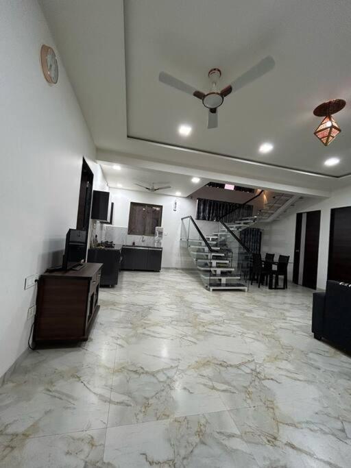 Tripvana Sunset Villa