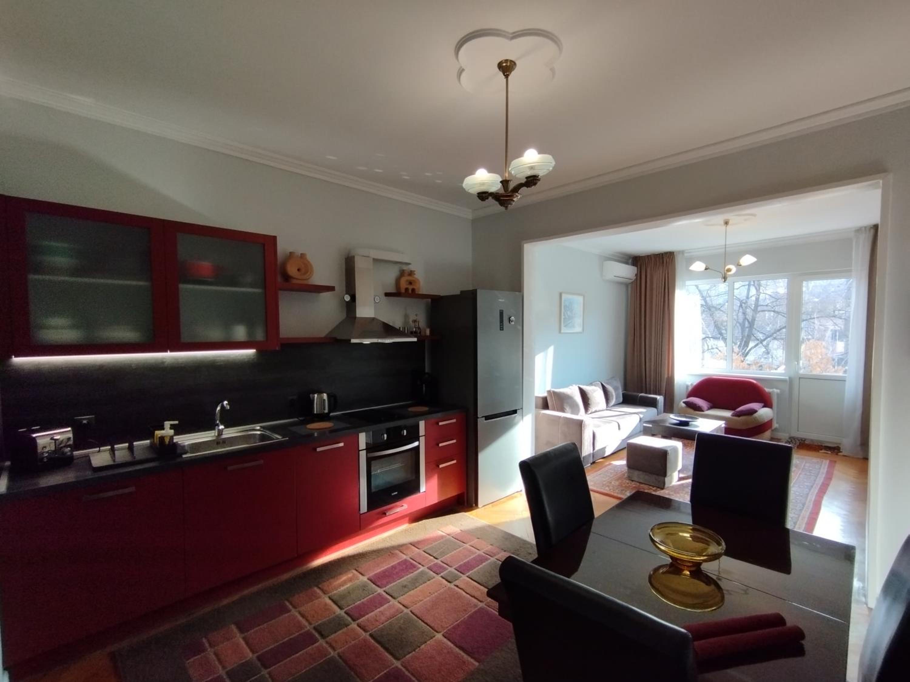 Top Center Apartment 7