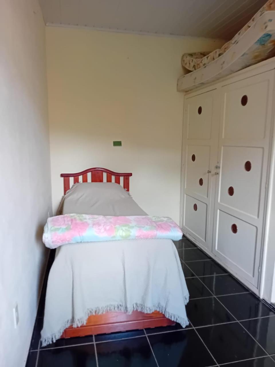 Casa Delicia em Passa Quatro Até 6 pessoas