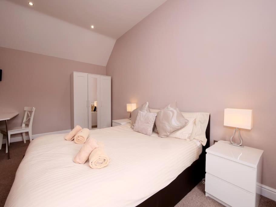 Hoxne Cottages