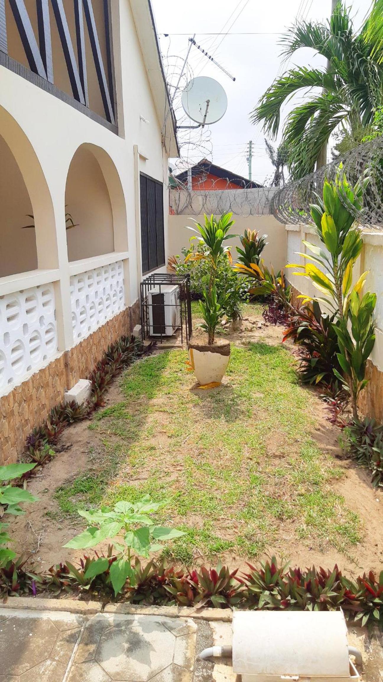 Lashibi Villas