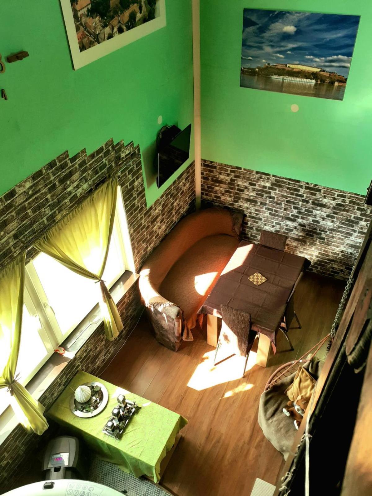 Photo 32