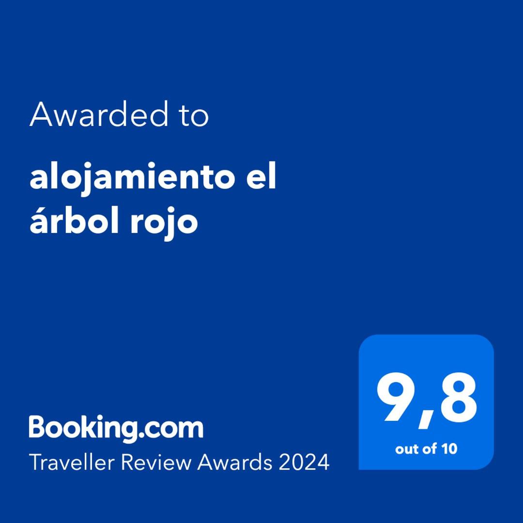 alojamiento el árbol rojo