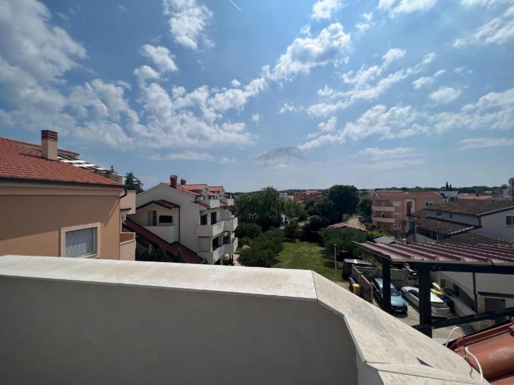 Melek