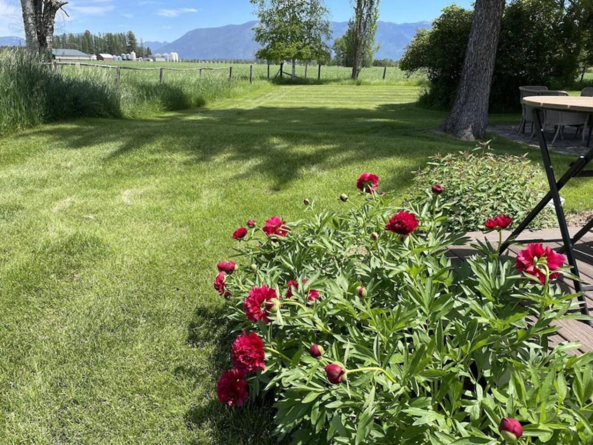 Modern Farmhouse- Conveniently Located in Kalispel view 3
