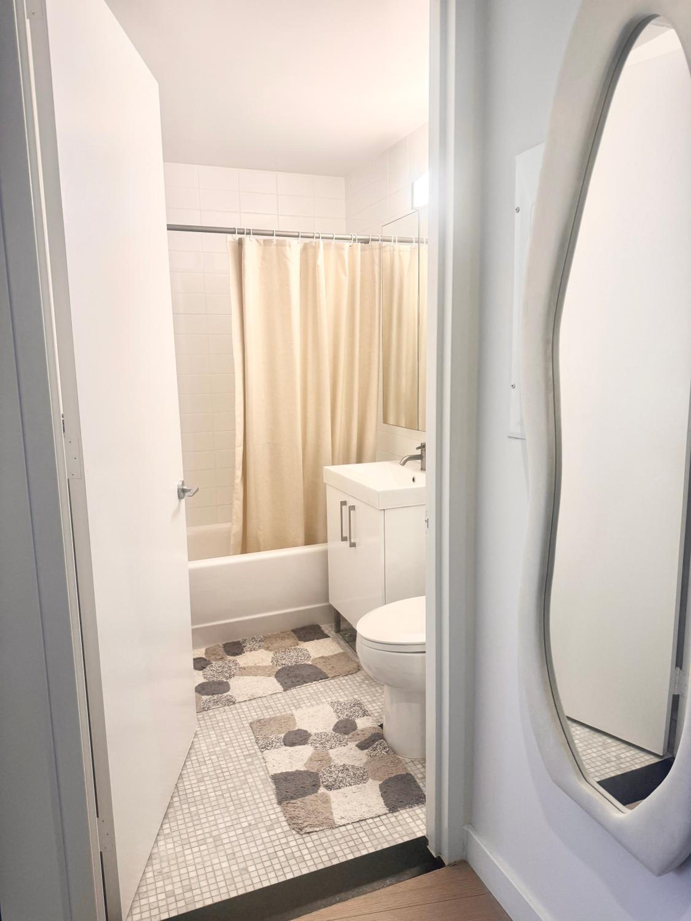 Luxury 3 Bedroom Retreat in Downtown Manhattan
