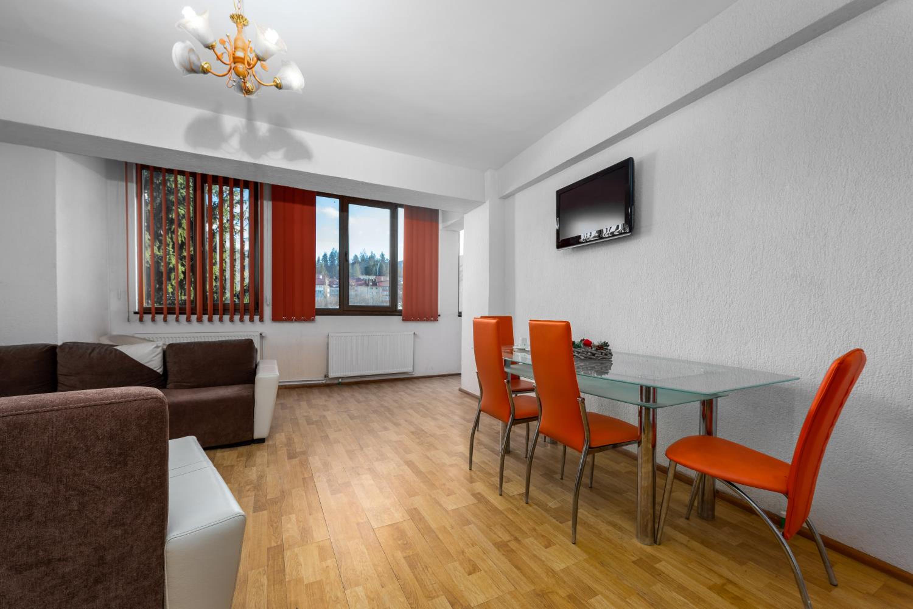 Central Apartament Predeal Nr 5 view 5