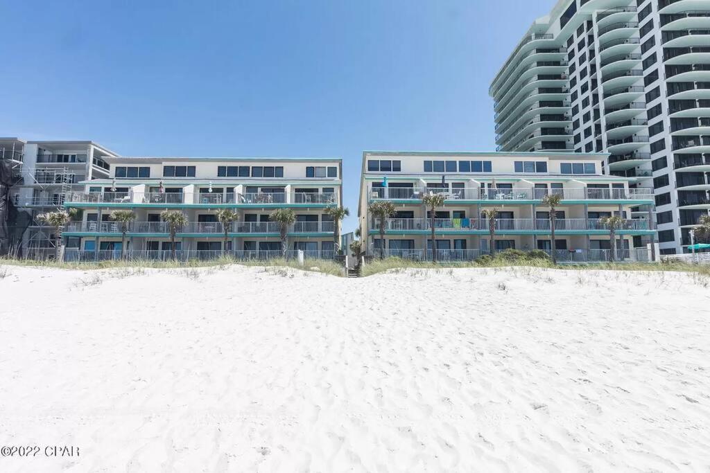 Oceanside Ground Floor Condo, Heated Pool, Affordable Monthly Rates view 3