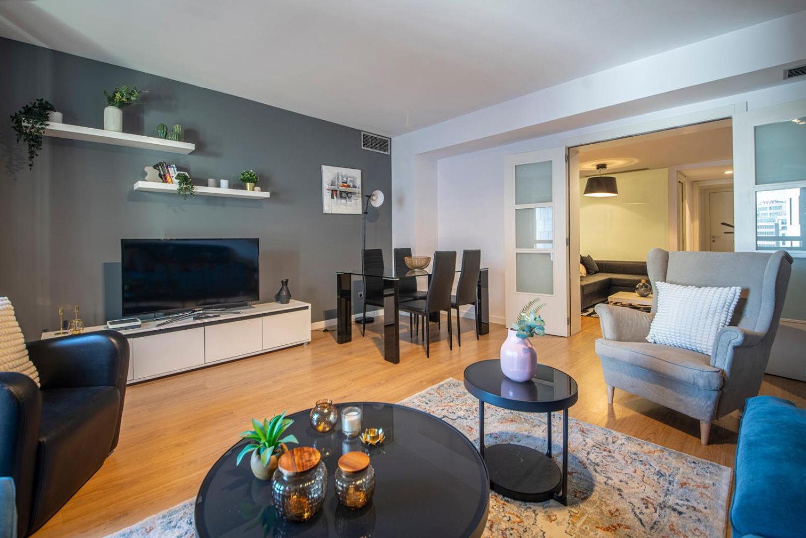You Stylish City Center Apartments