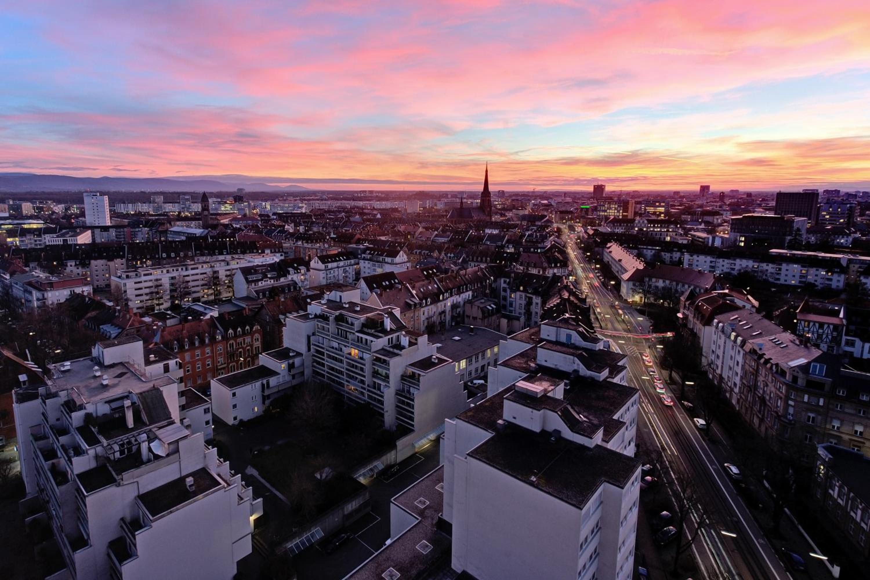Das Penthouse - Jacuzzi - BBQ - Dachterrasse