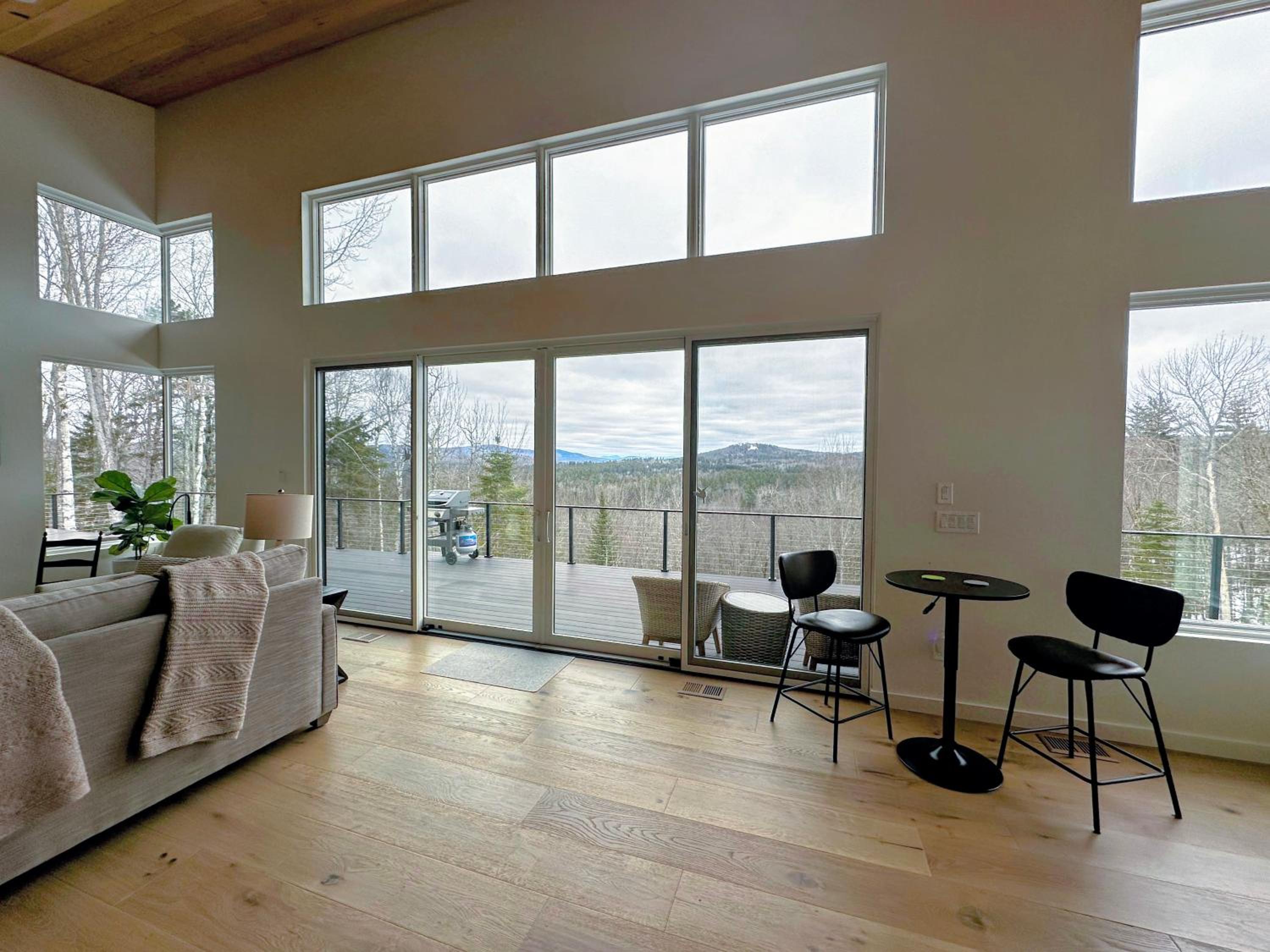 1A Maple Lodge Stunning luxury Scandinavian style home with great views