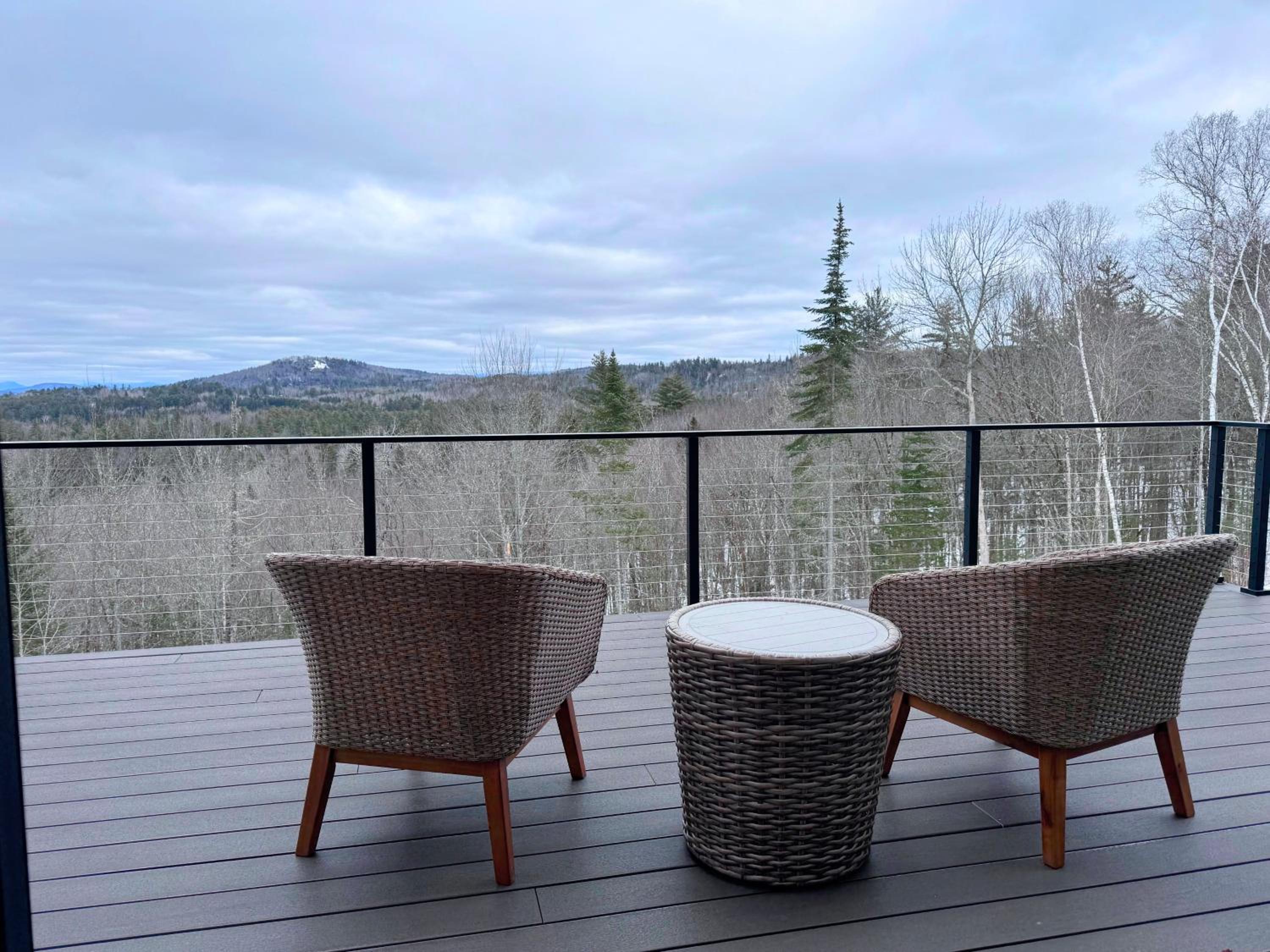1A Maple Lodge Stunning luxury Scandinavian style home with great views