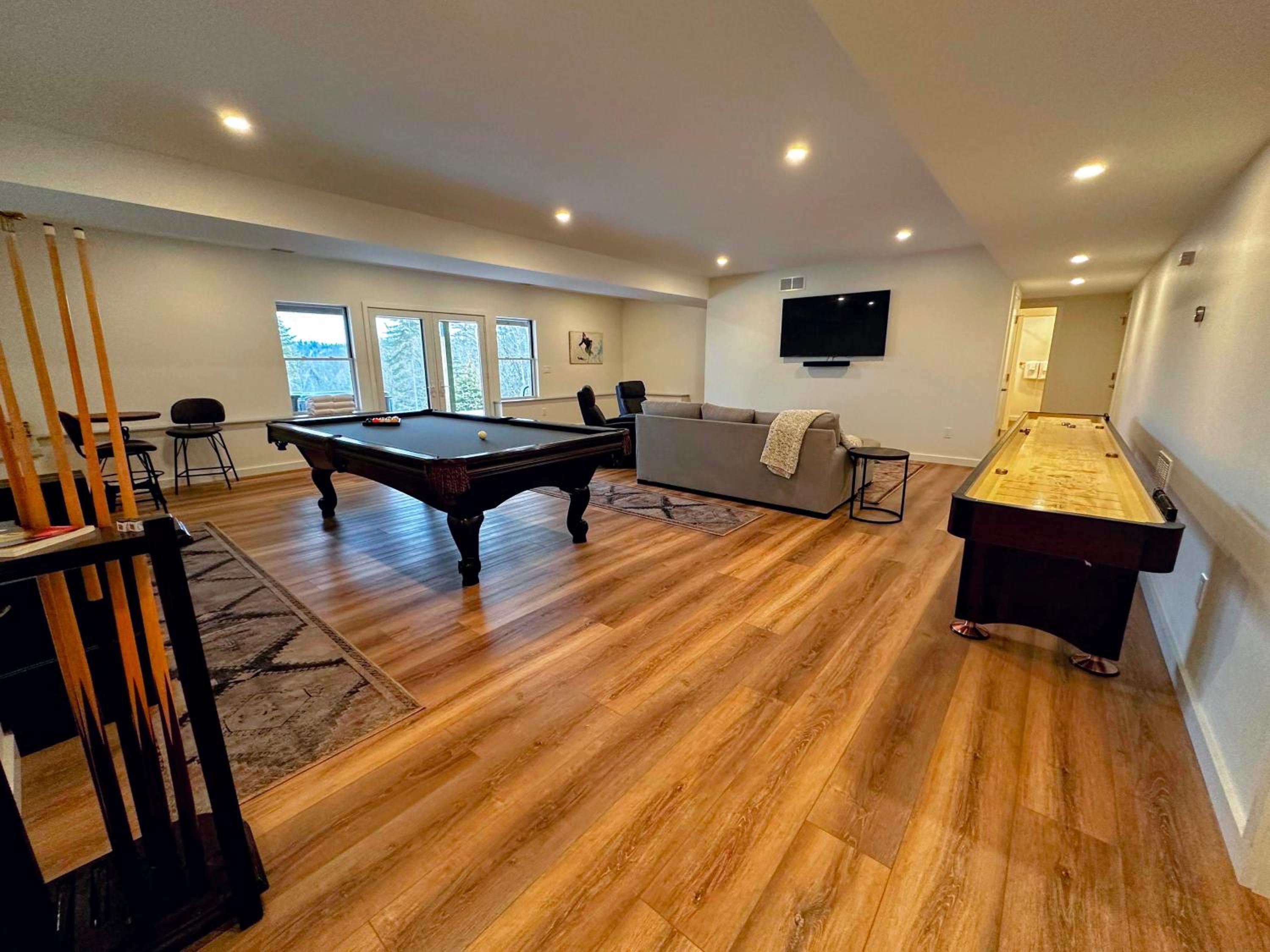 1A Maple Lodge Stunning luxury Scandinavian style home with great views