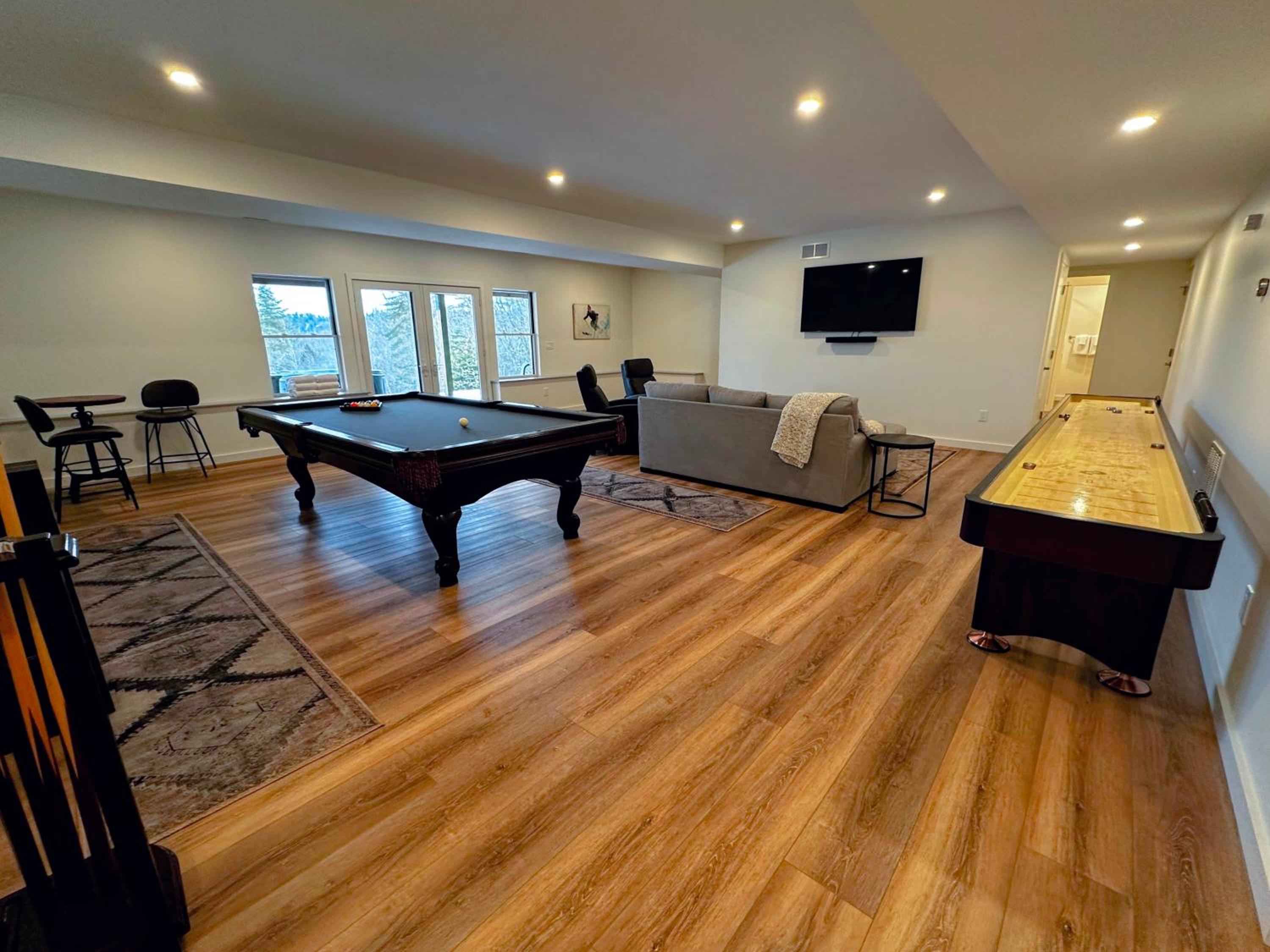 1A Maple Lodge Stunning luxury Scandinavian style home with great views