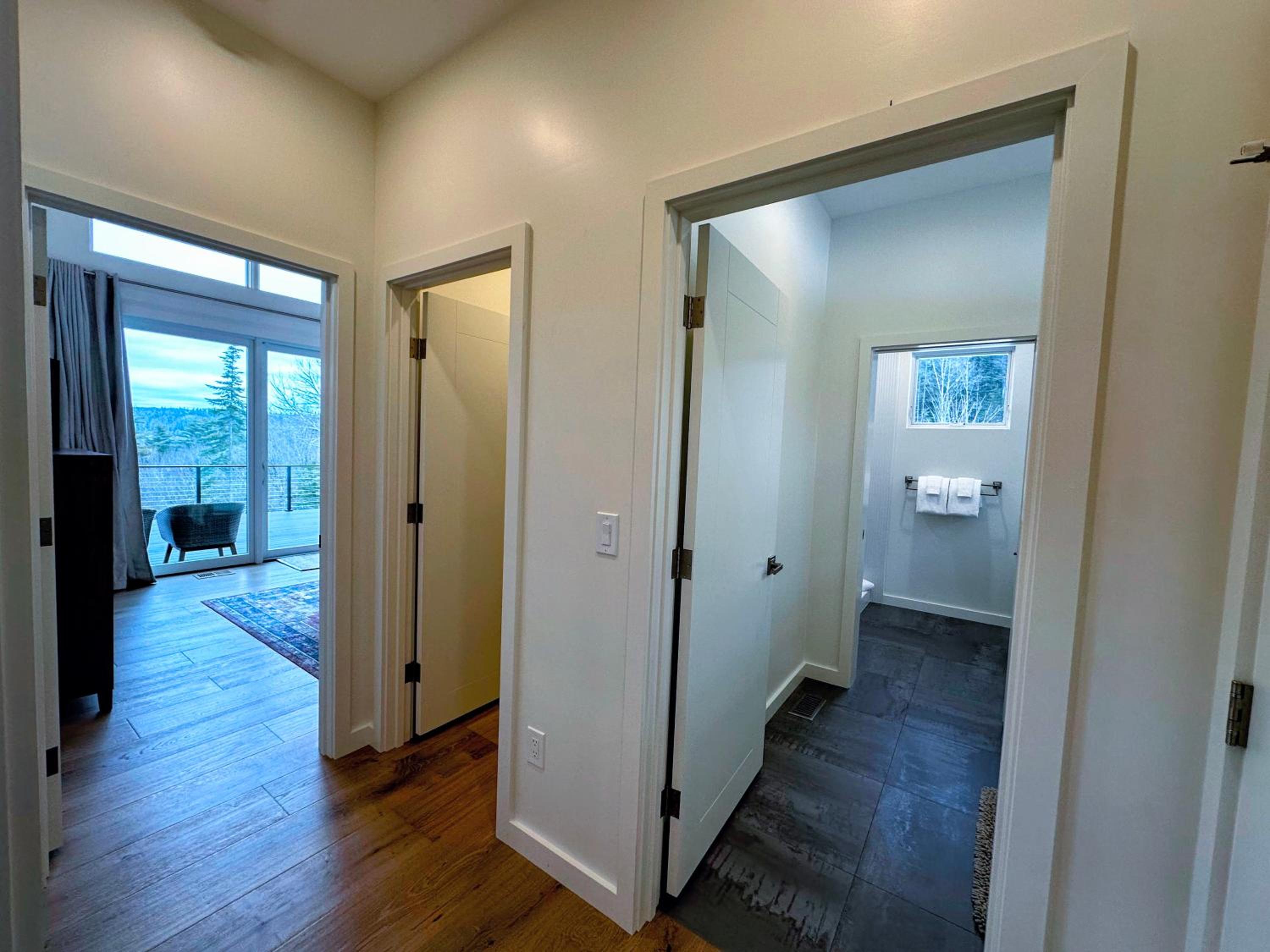 1A Maple Lodge Stunning luxury Scandinavian style home with great views