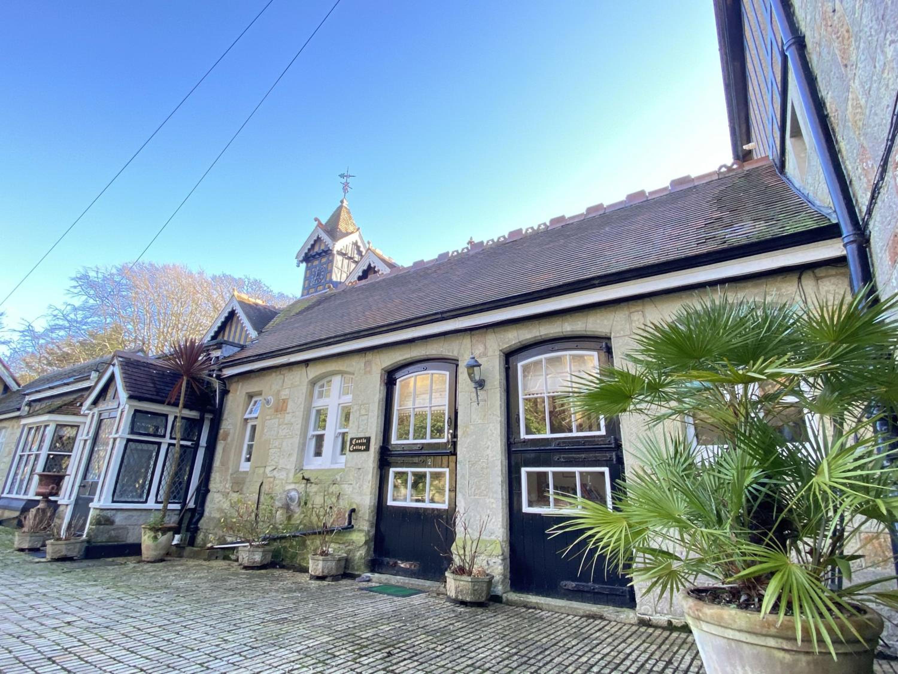 Castle Cottage