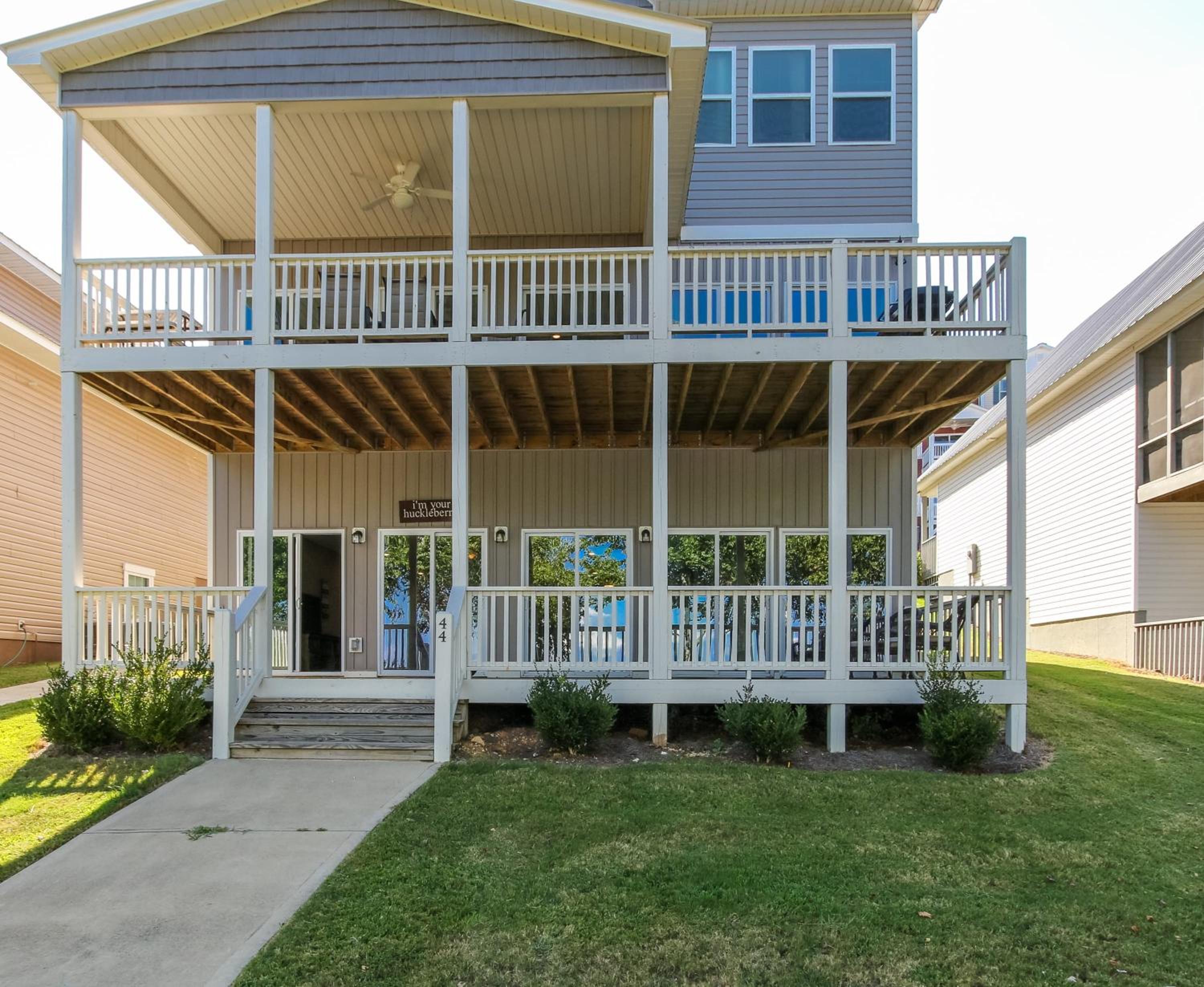 House #44 Dock Holiday (no pets) Lakefront Private Boatslip view 2