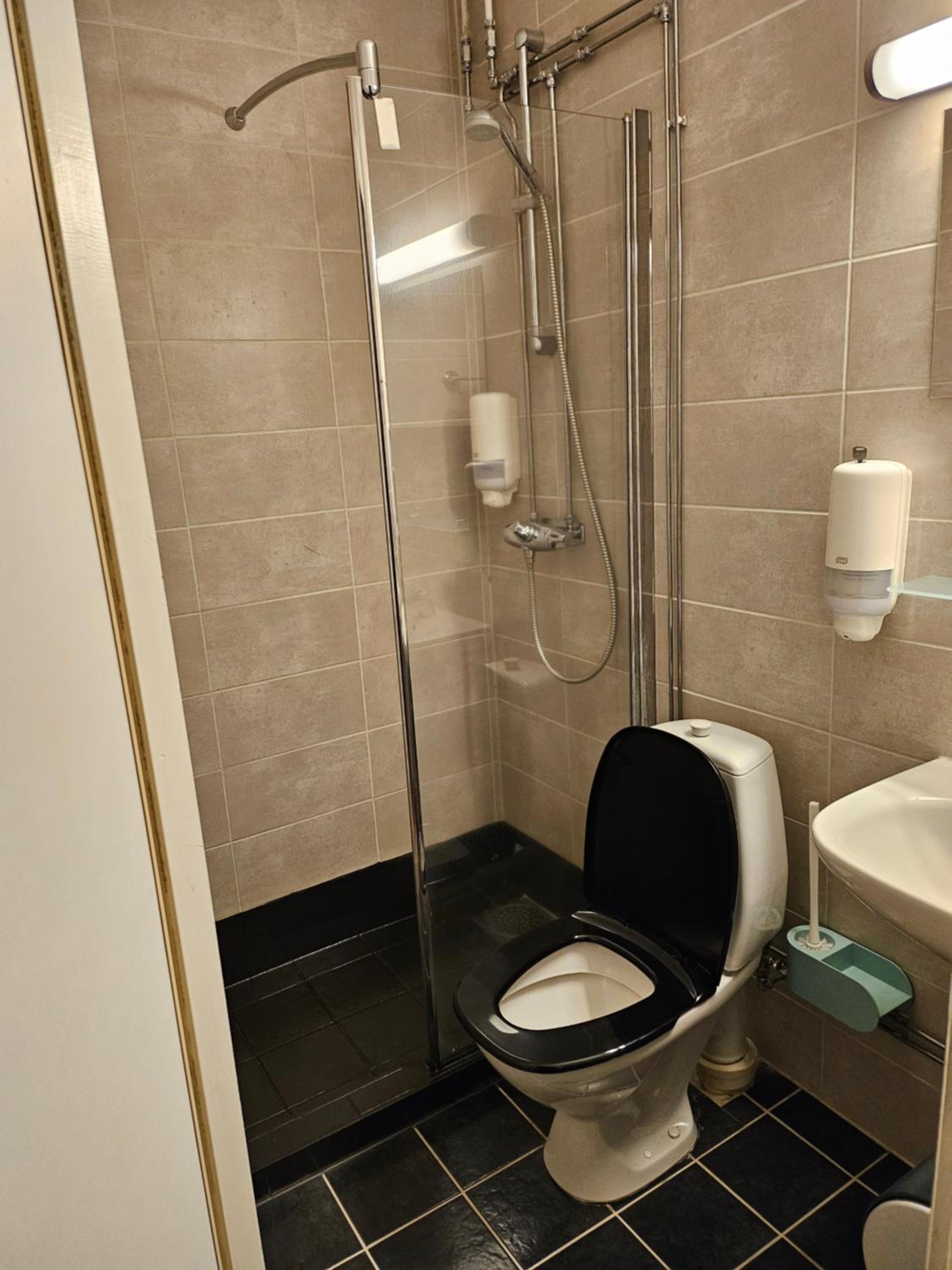 Photo 16