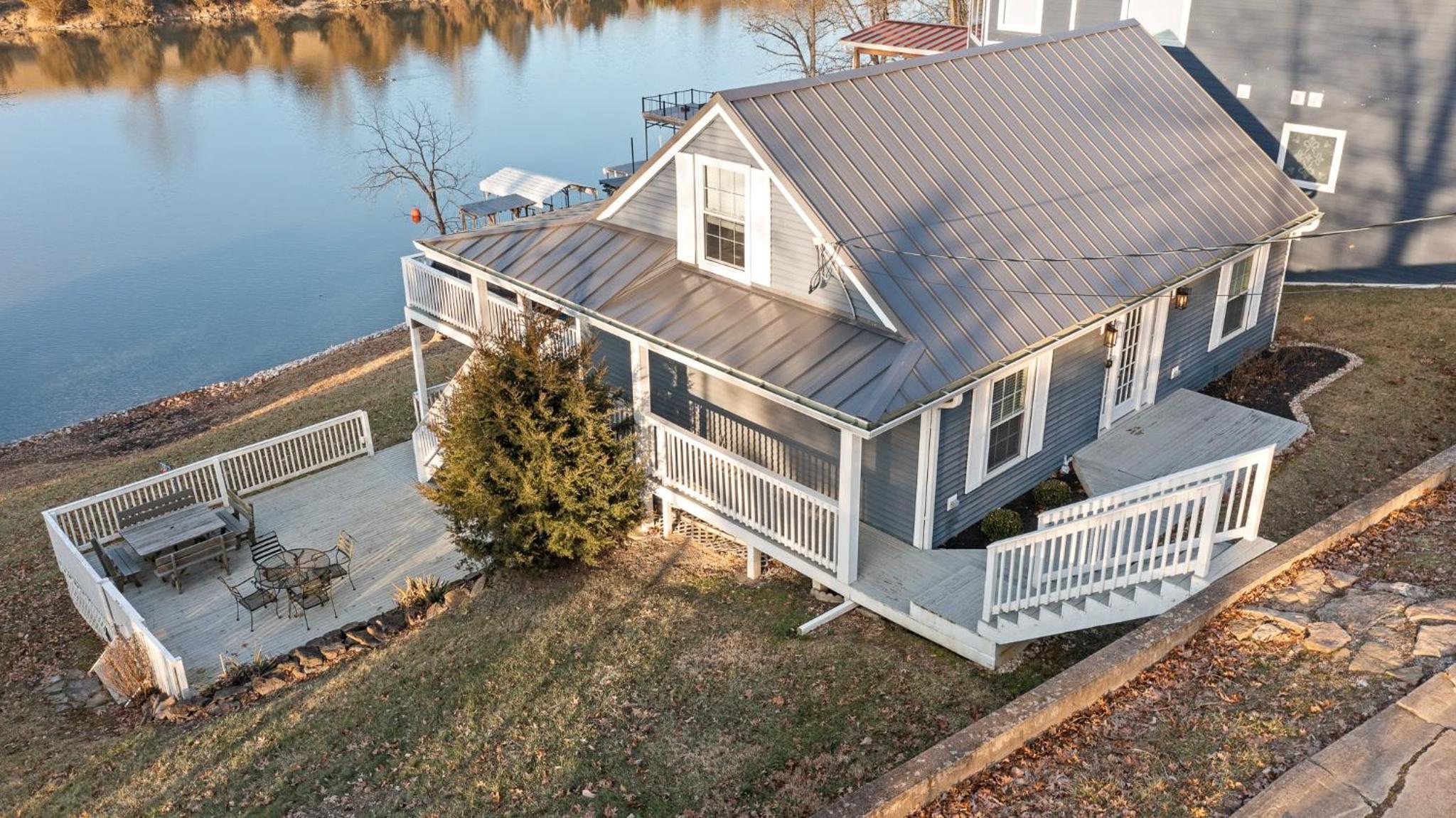 Lakefront, Private Covered Dock, Huge Balconies view 5