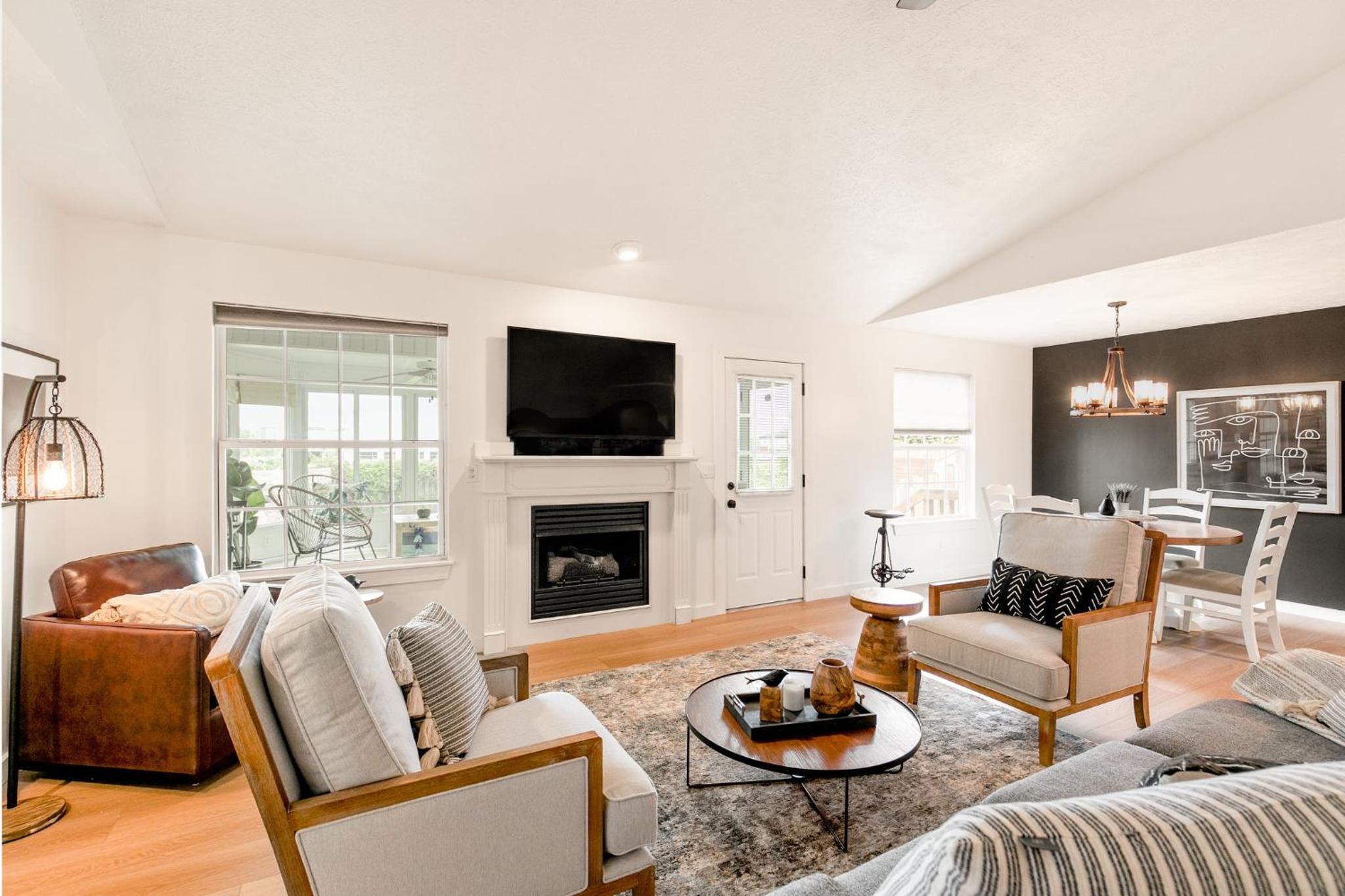 Springfield Vacations - Upscale 2 Bed / 2 Bath  Office near Medical Mile - Property Image 1
