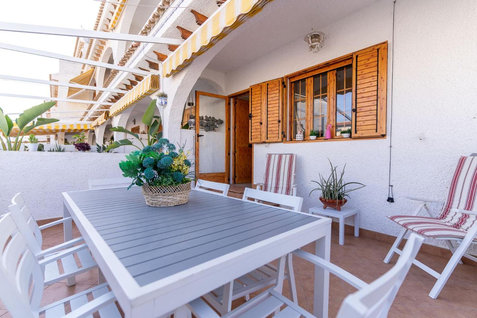 rentafive - 8pax - Terraza - 1min playa view 5