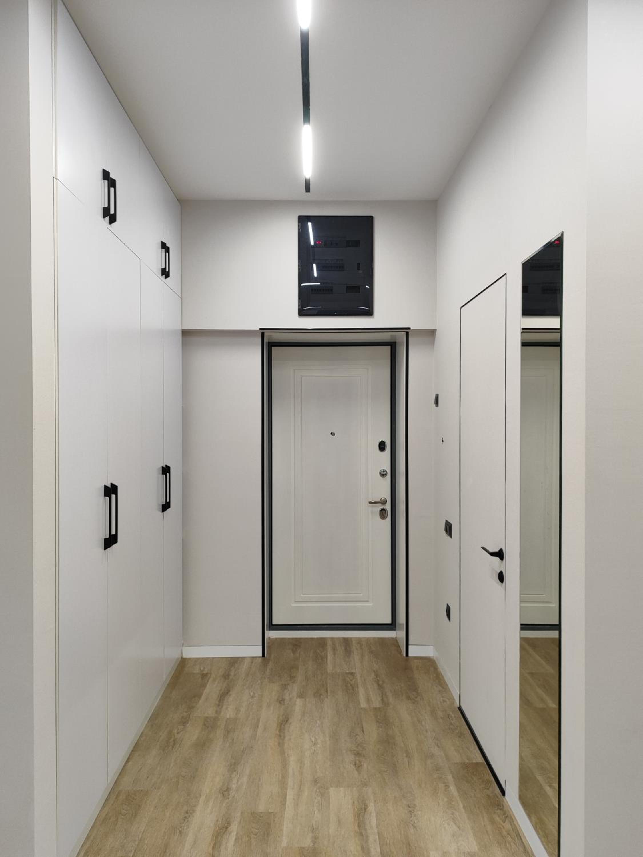 Minor-River apartment