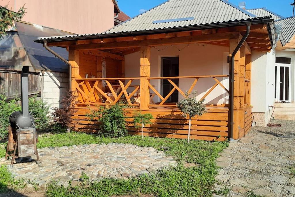 Mura House