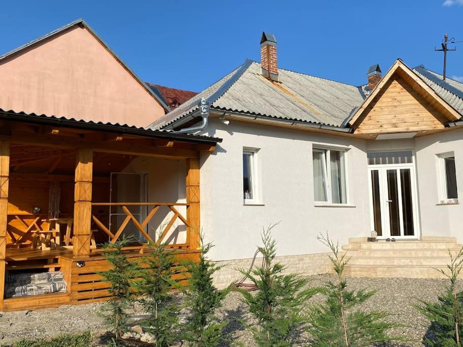 Mura House