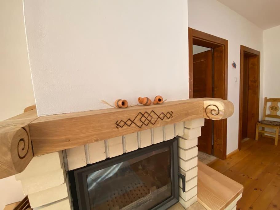 Mura House