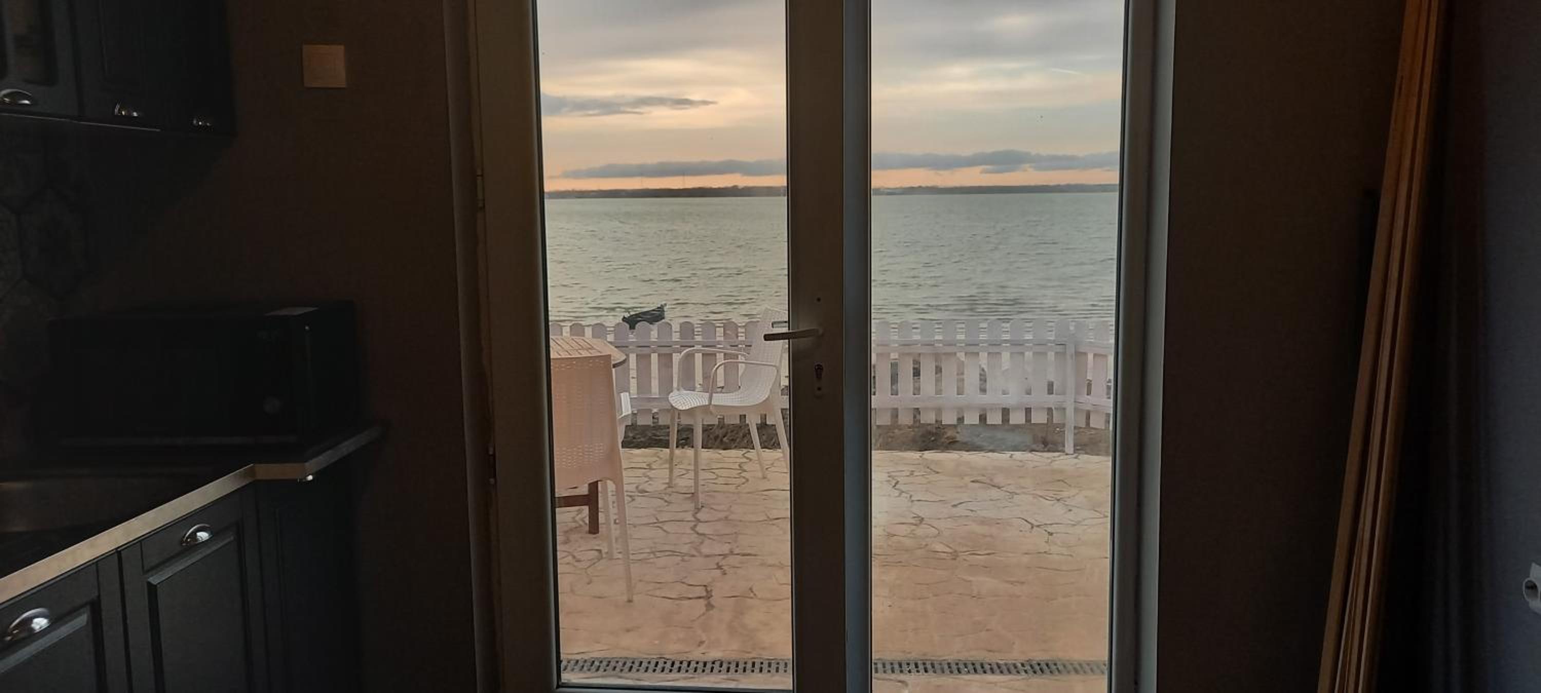 Casuta camping BenBeach view 4