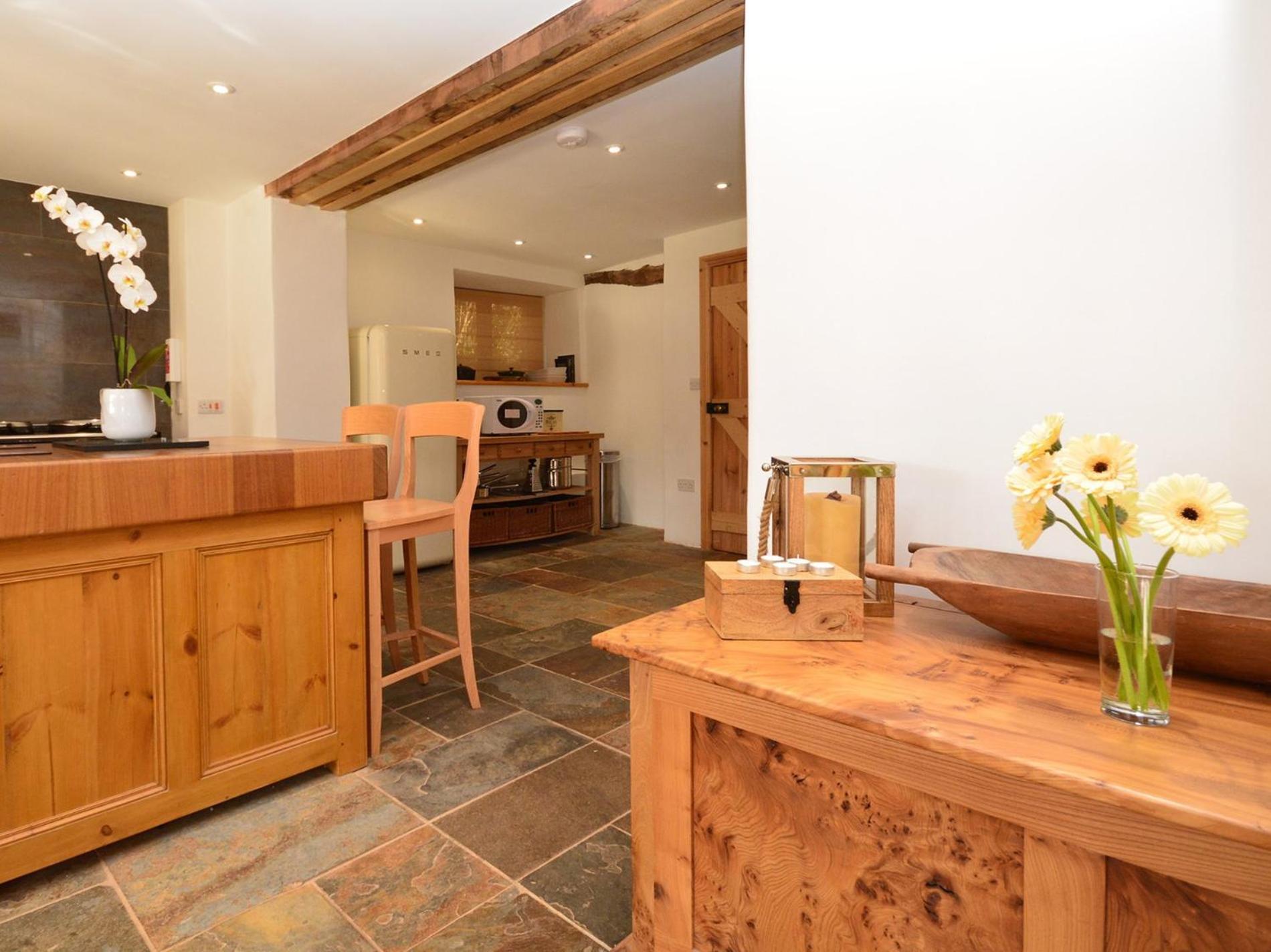 3 bed in Bickleigh HOBAR view 4