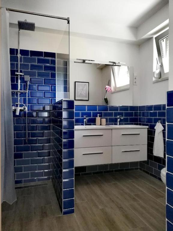 Photo 42