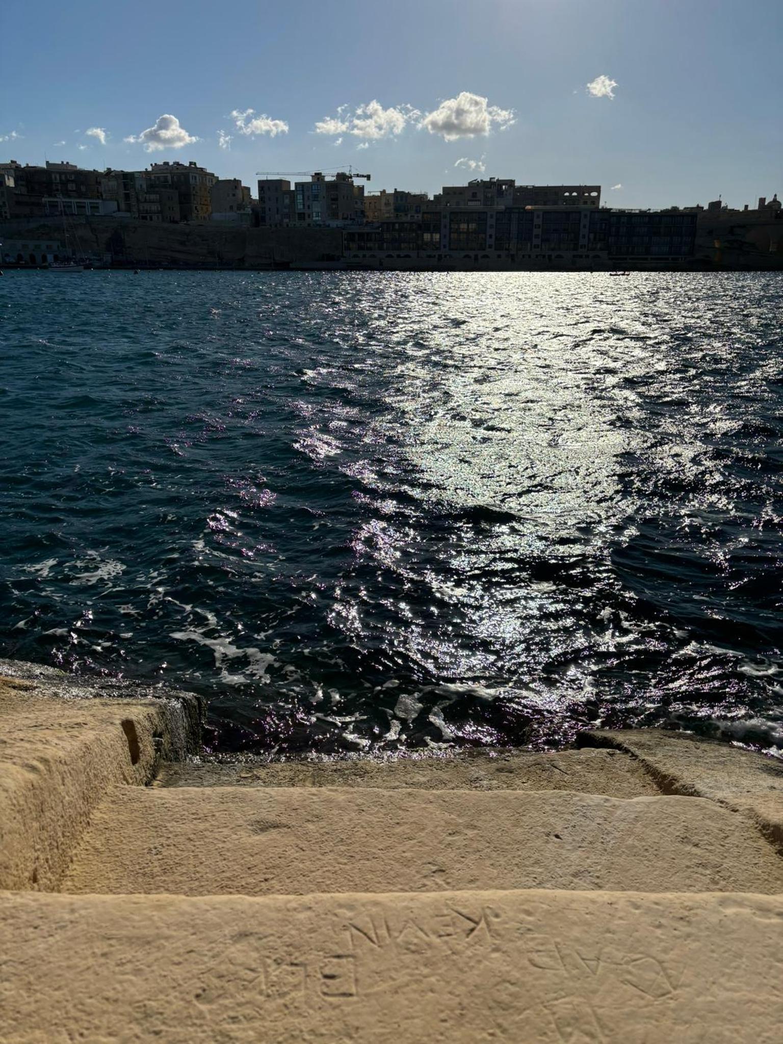 Traditional Maltese Sea View Apartment