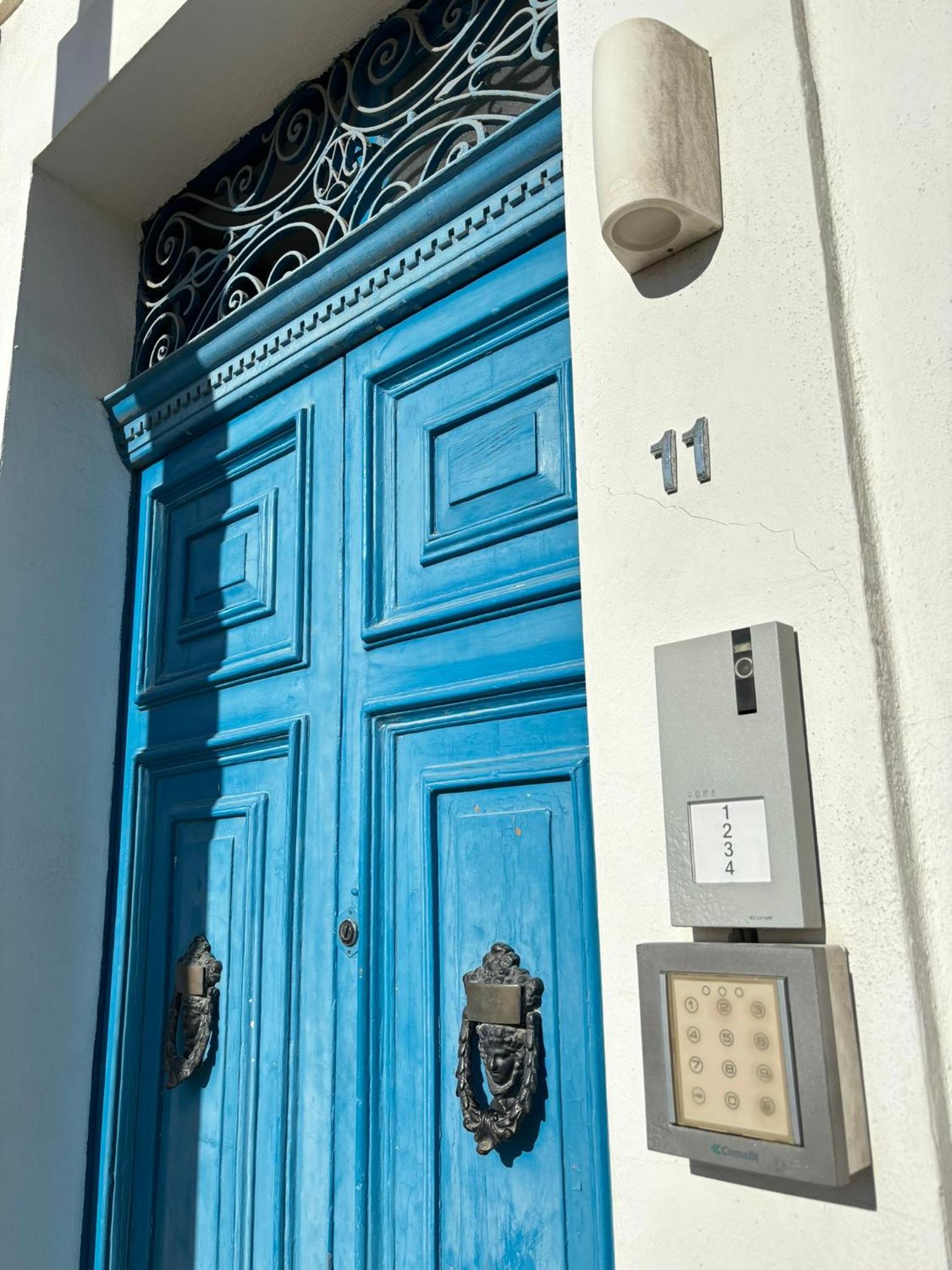Traditional Maltese Sea View Apartment